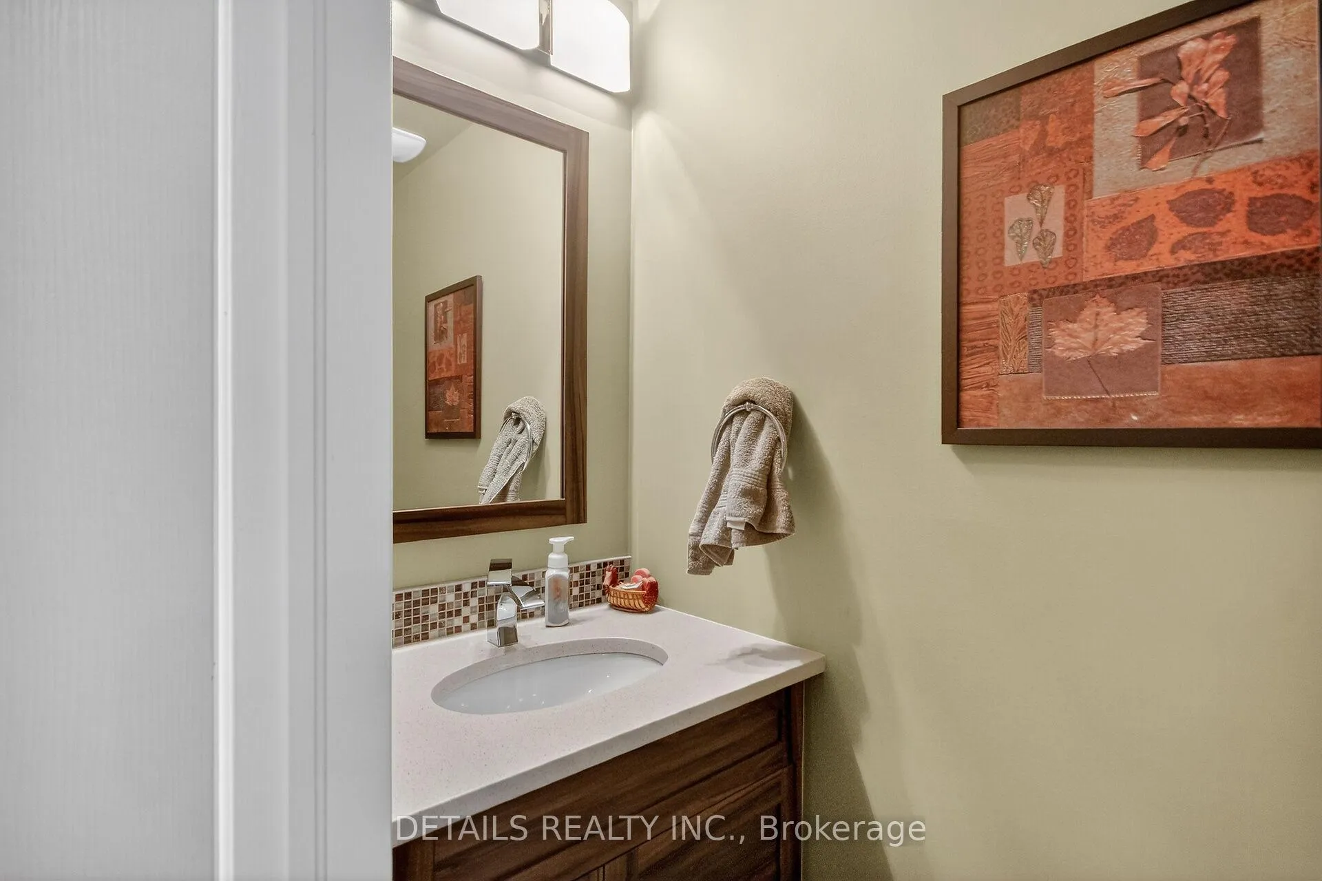 Photo 8 of 6105 Lariviere Crescent, Ottawa, Chapel Hill South - Orleans Village — HOMEH