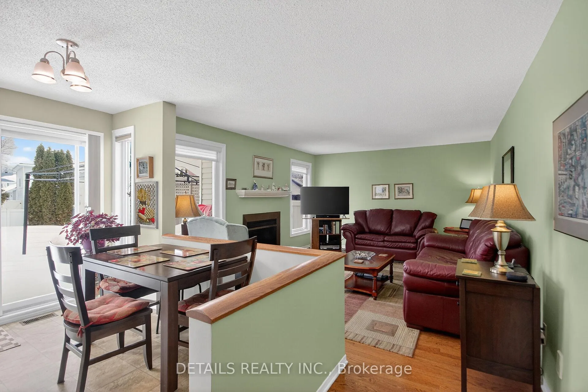 Photo 12 of 6105 Lariviere Crescent, Ottawa, Chapel Hill South - Orleans Village — HOMEH