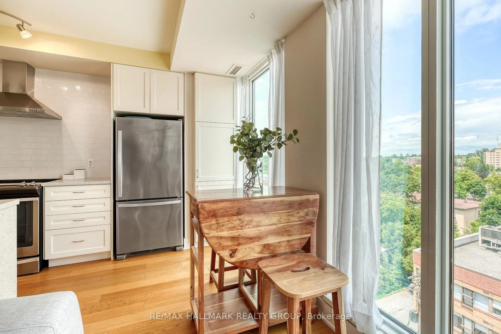 Photo 14 of Unit 814, 411 Mackay Street, Ottawa, Lindenlea — HOMEH