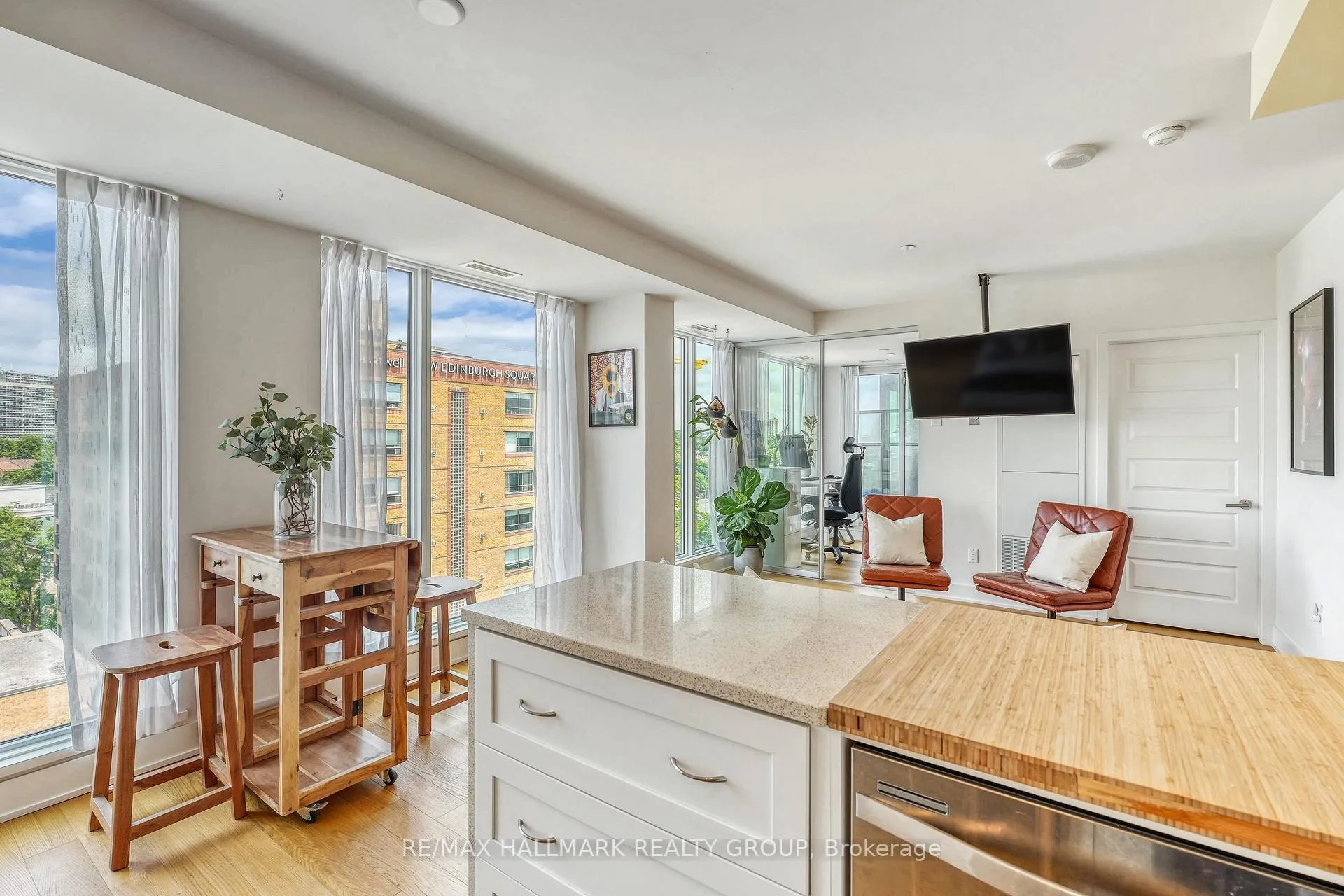 Photo 17 of Unit 814, 411 Mackay Street, Ottawa, Lindenlea — HOMEH