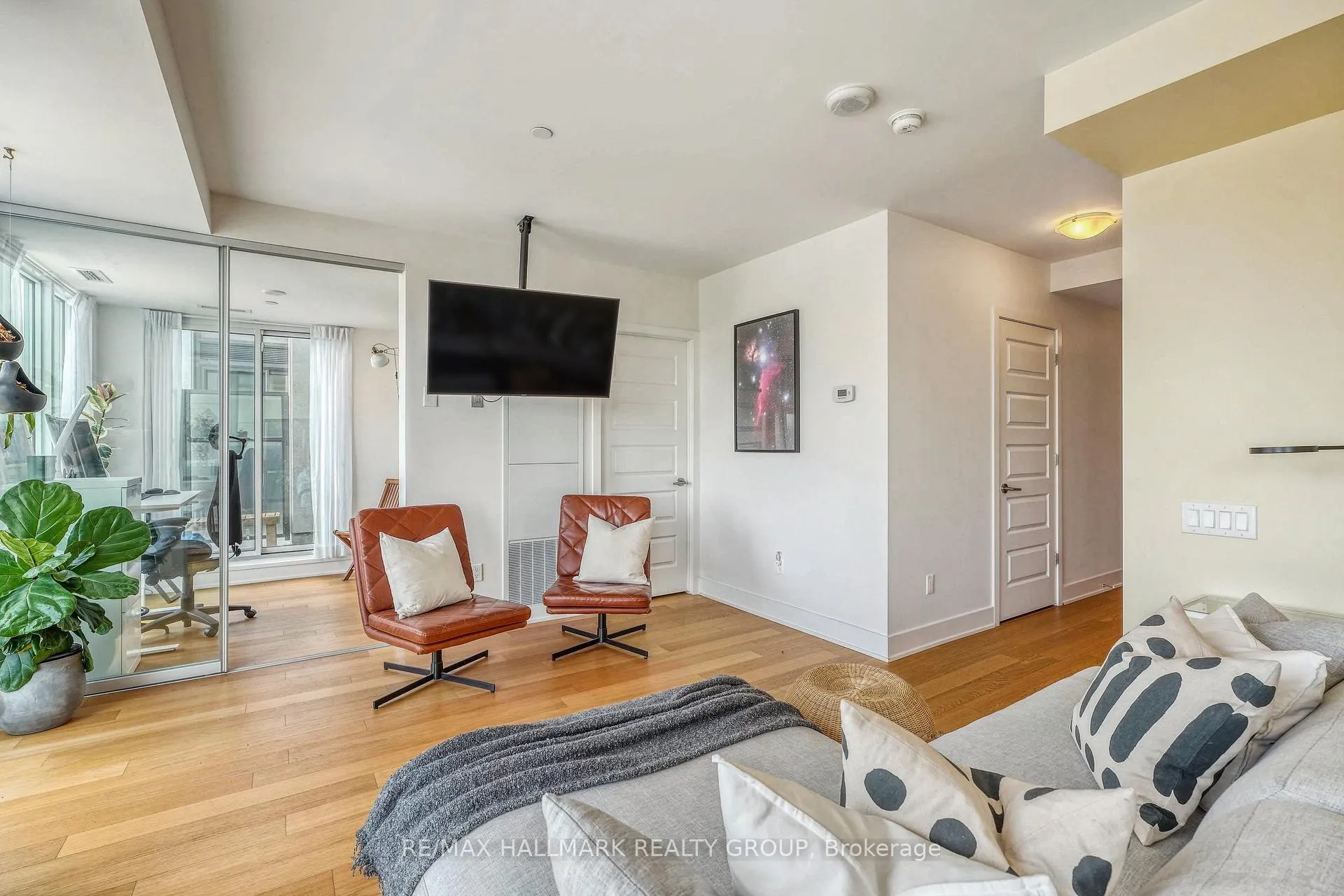 Photo 18 of Unit 814, 411 Mackay Street, Ottawa, Lindenlea — HOMEH