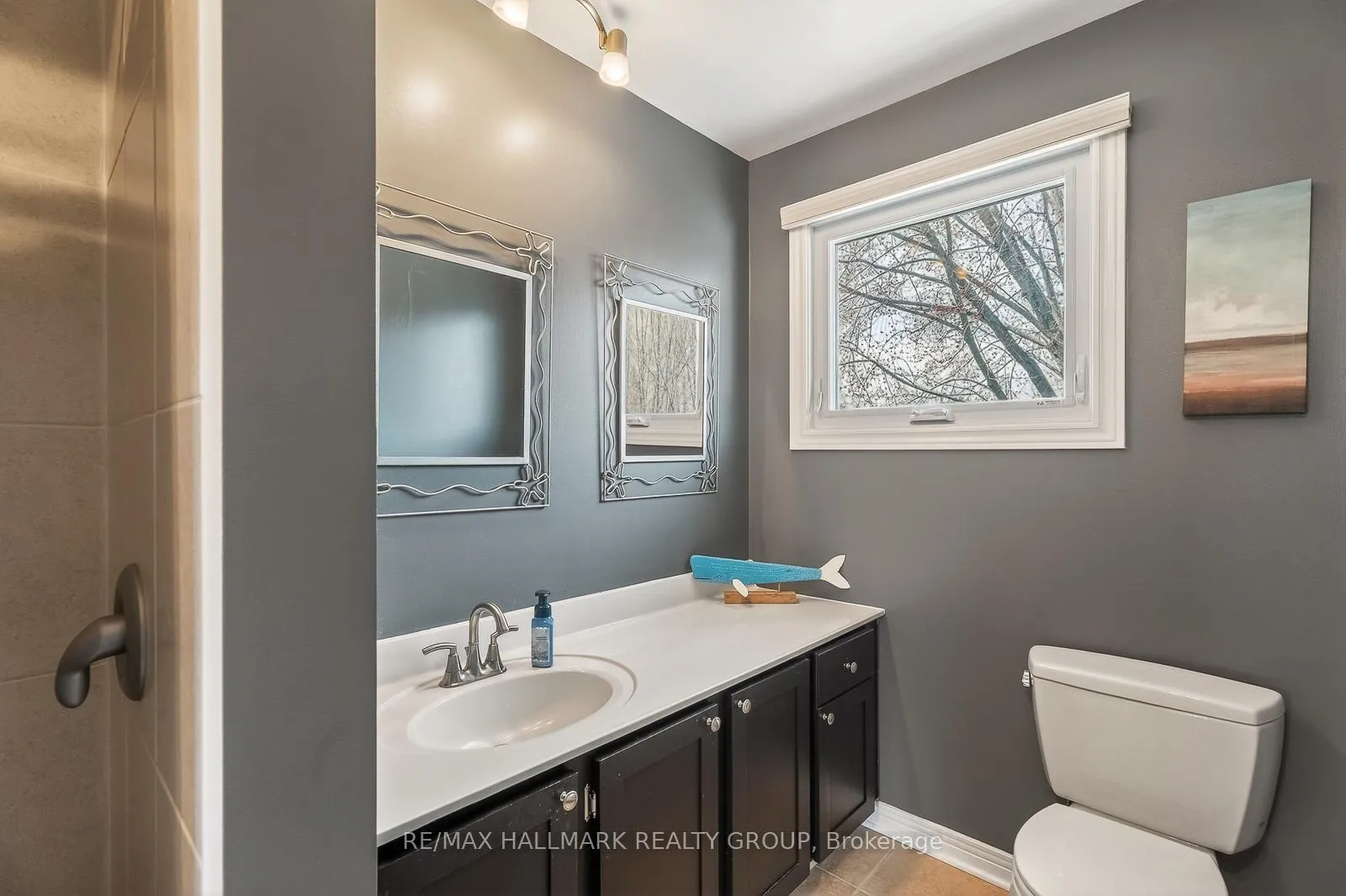 Photo 34 of 853 Acadian Gardens, Ottawa, Convent Glen — HOMEH