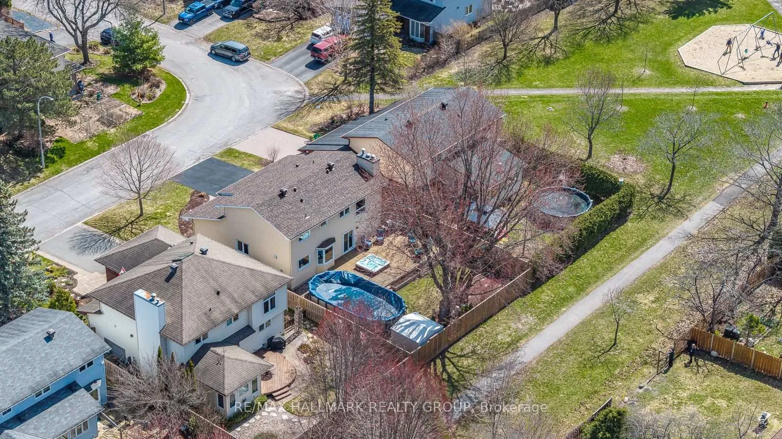 Photo 47 of 853 Acadian Gardens, Ottawa, Convent Glen — HOMEH