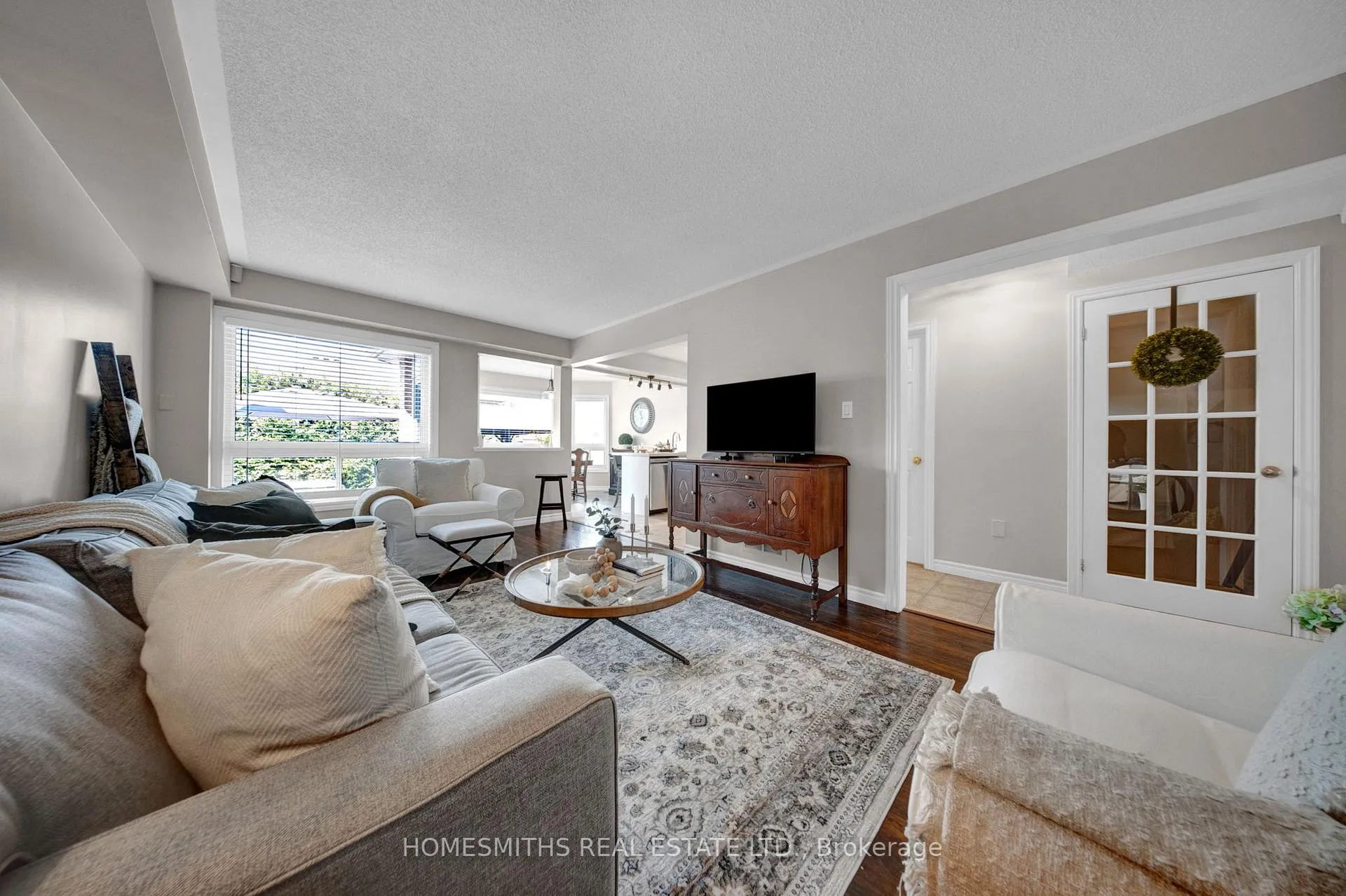 Photo 6 of 147 Sleeman Square, Clarington, Courtice — HOMEH