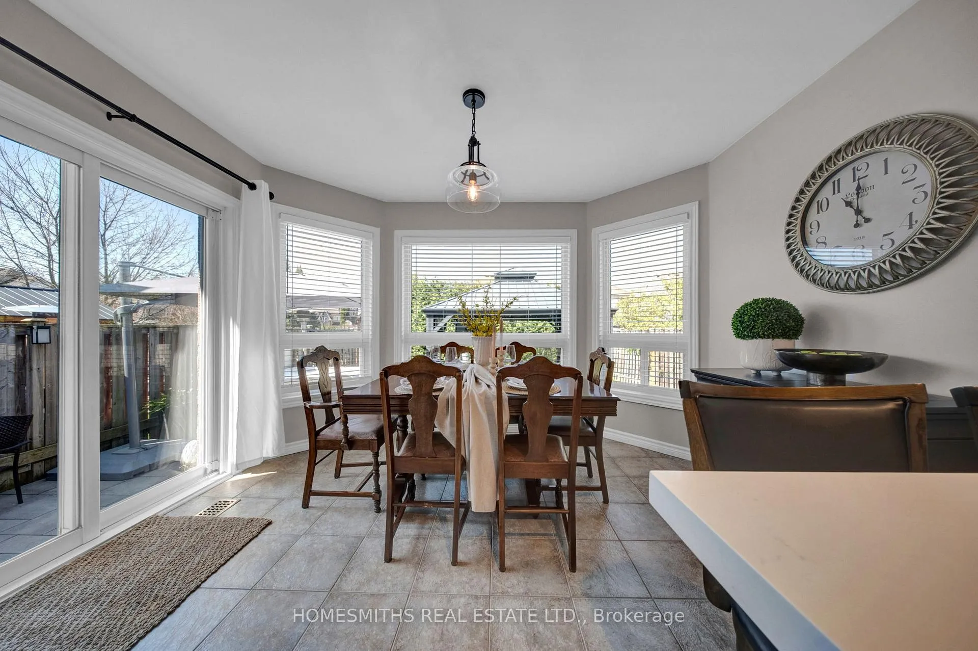 Photo 10 of 147 Sleeman Square, Clarington, Courtice — HOMEH