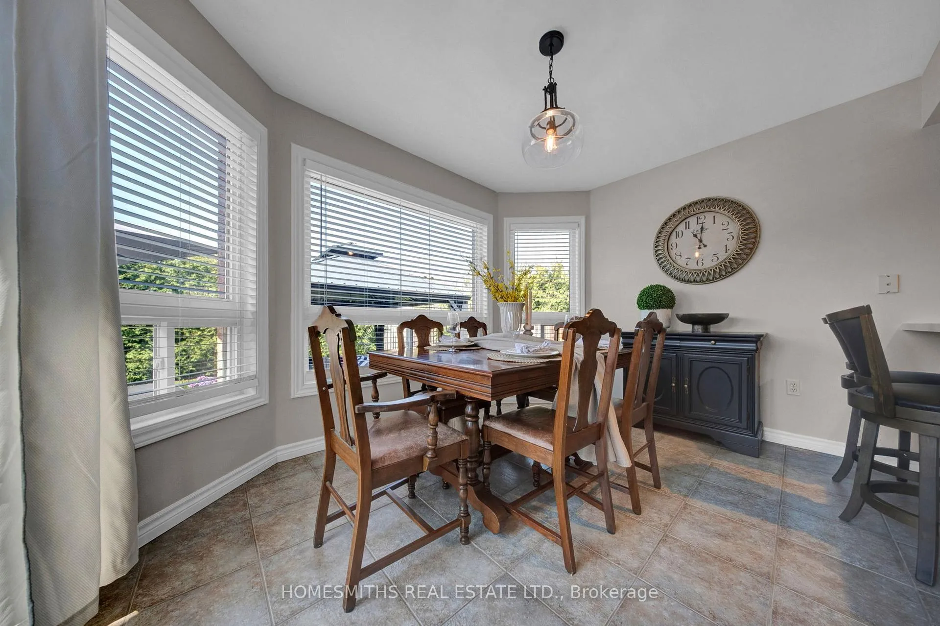 Photo 11 of 147 Sleeman Square, Clarington, Courtice — HOMEH