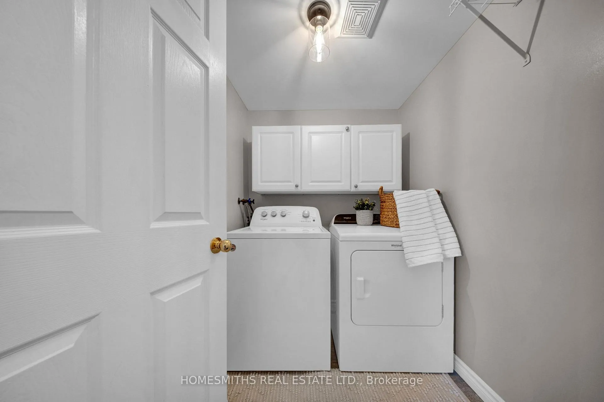 Photo 12 of 147 Sleeman Square, Clarington, Courtice — HOMEH