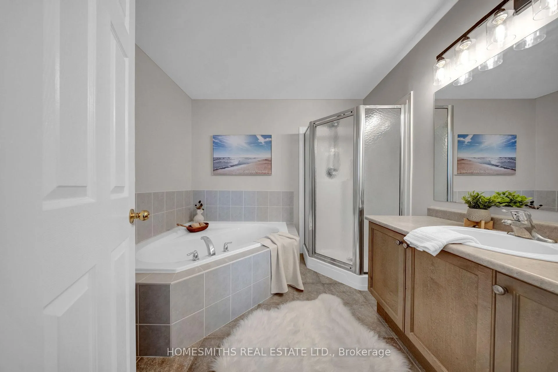 Photo 17 of 147 Sleeman Square, Clarington, Courtice — HOMEH