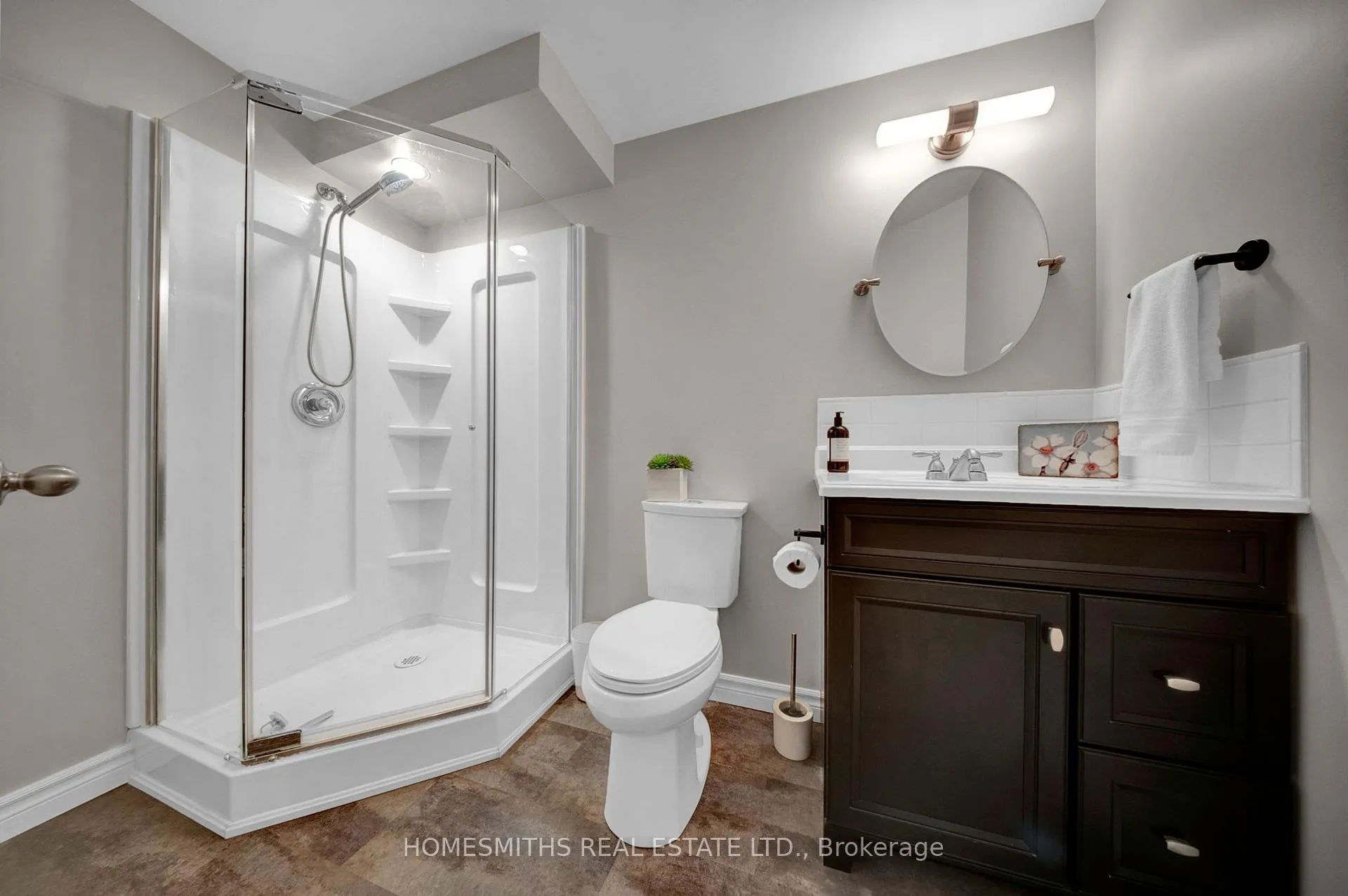 Photo 25 of 147 Sleeman Square, Clarington, Courtice — HOMEH
