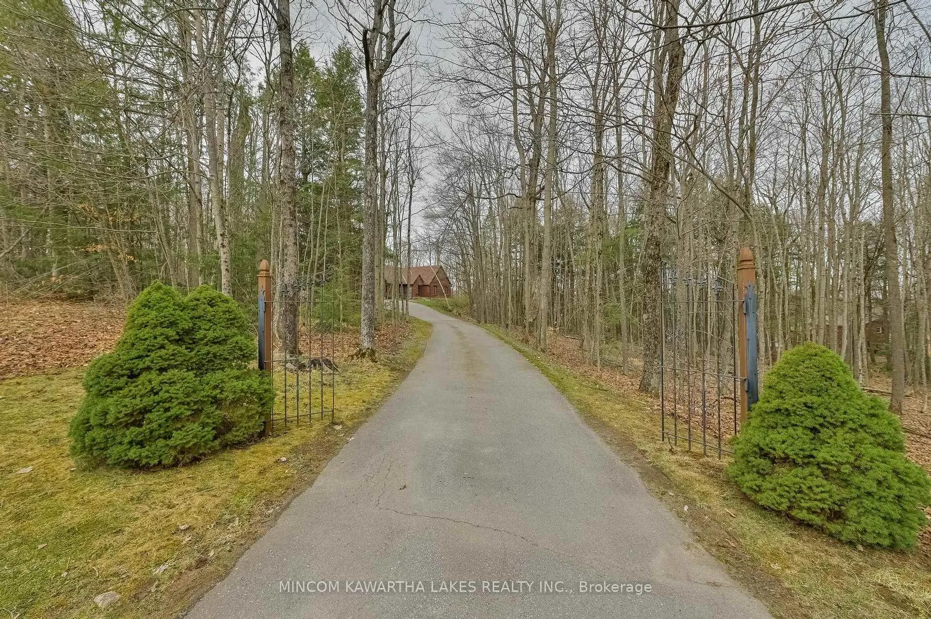 Photo 2 of 994 Birchview Crescent, Selwyn — HOMEH