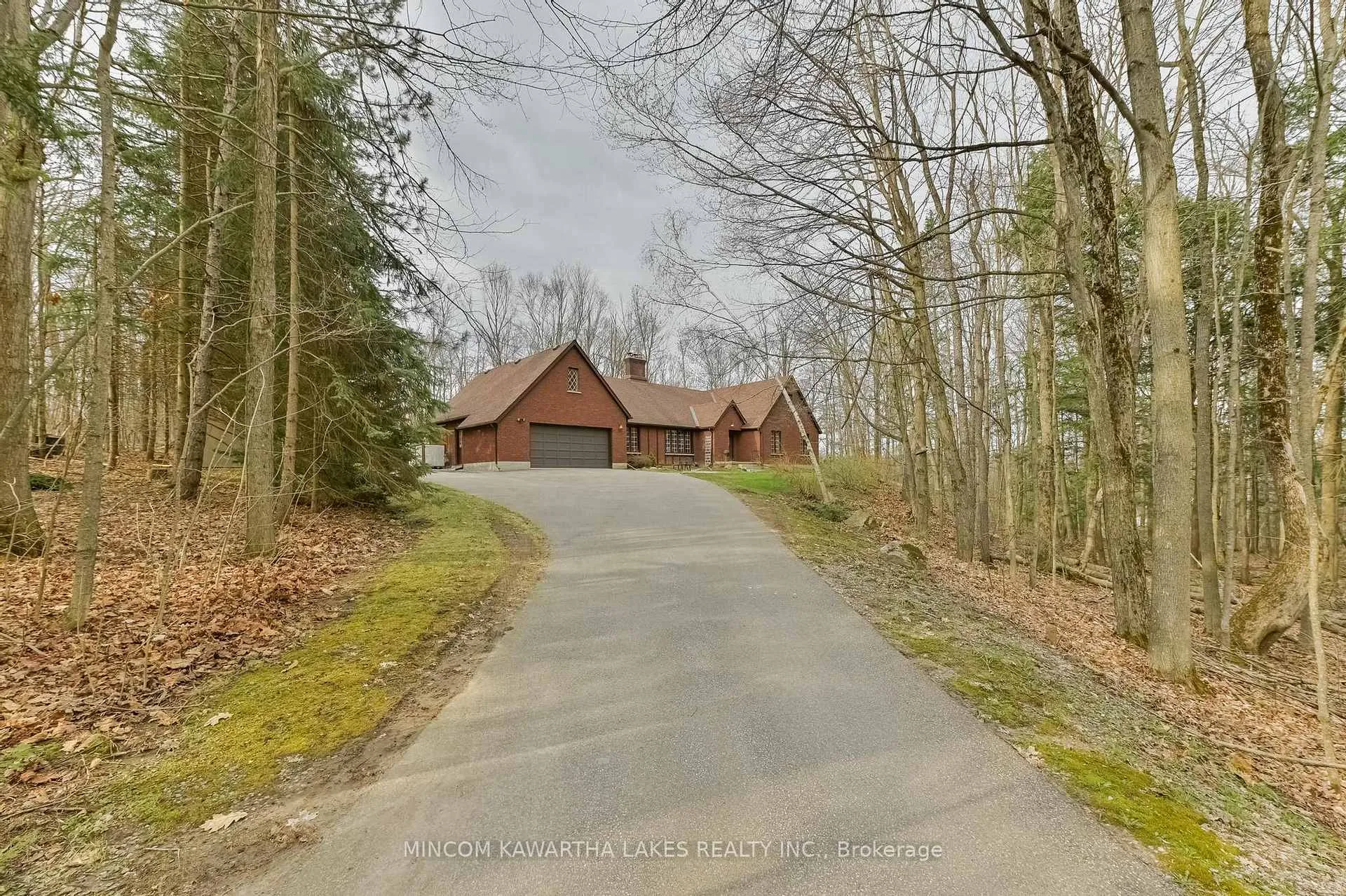 Photo 3 of 994 Birchview Crescent, Selwyn — HOMEH
