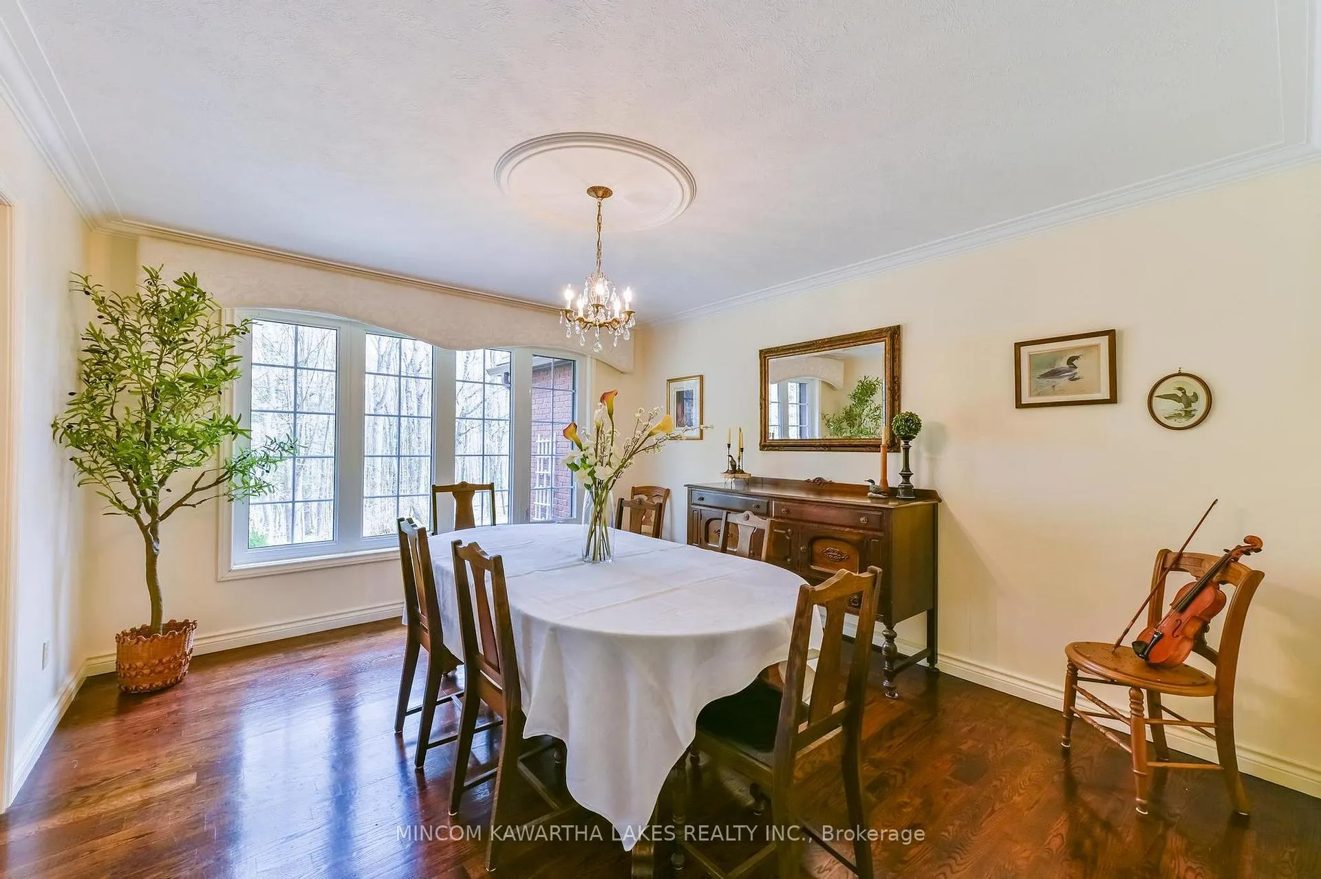 Photo 10 of 994 Birchview Crescent, Selwyn — HOMEH