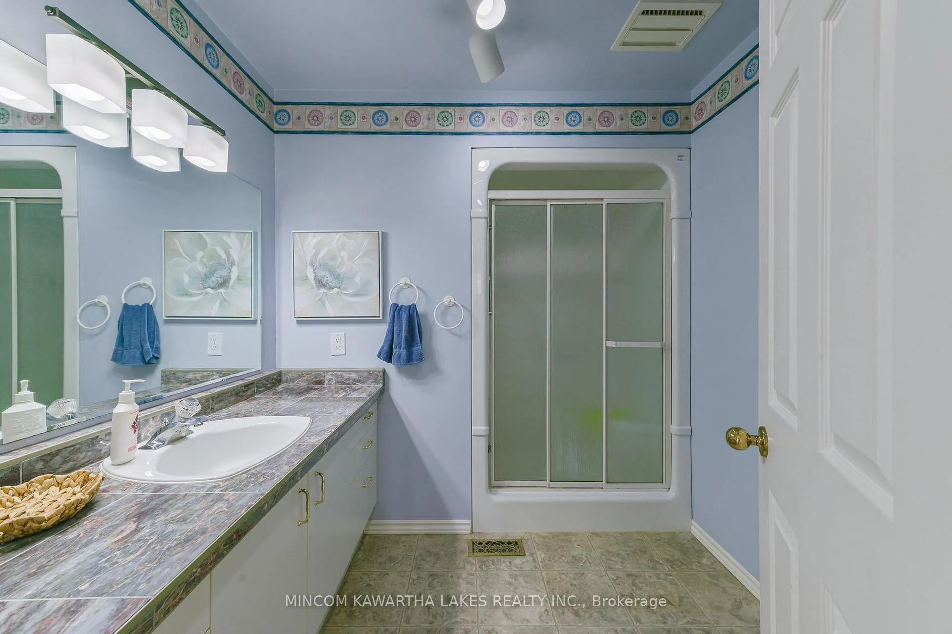Photo 22 of 994 Birchview Crescent, Selwyn — HOMEH