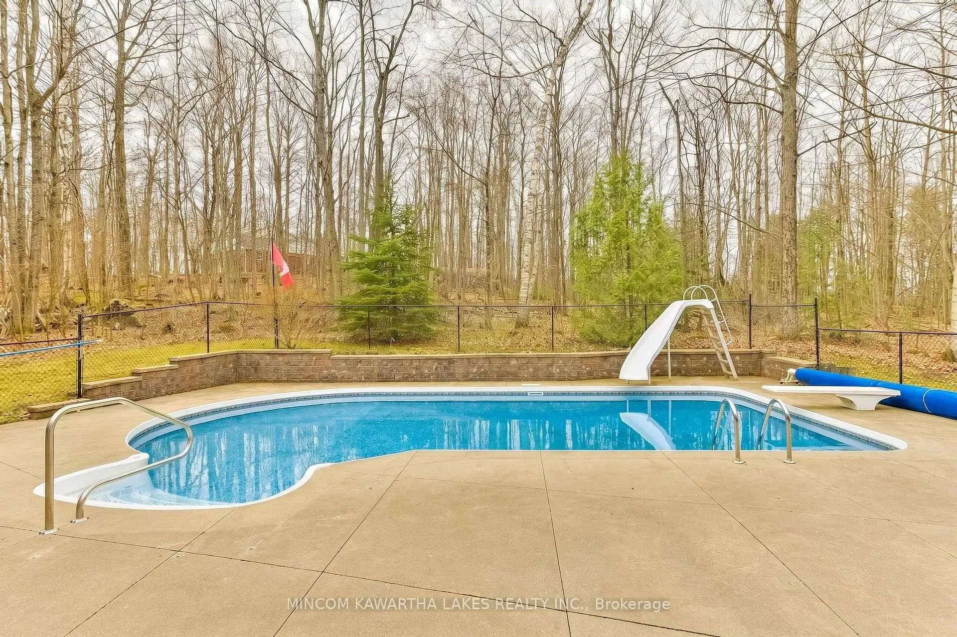 Photo 40 of 994 Birchview Crescent, Selwyn — HOMEH