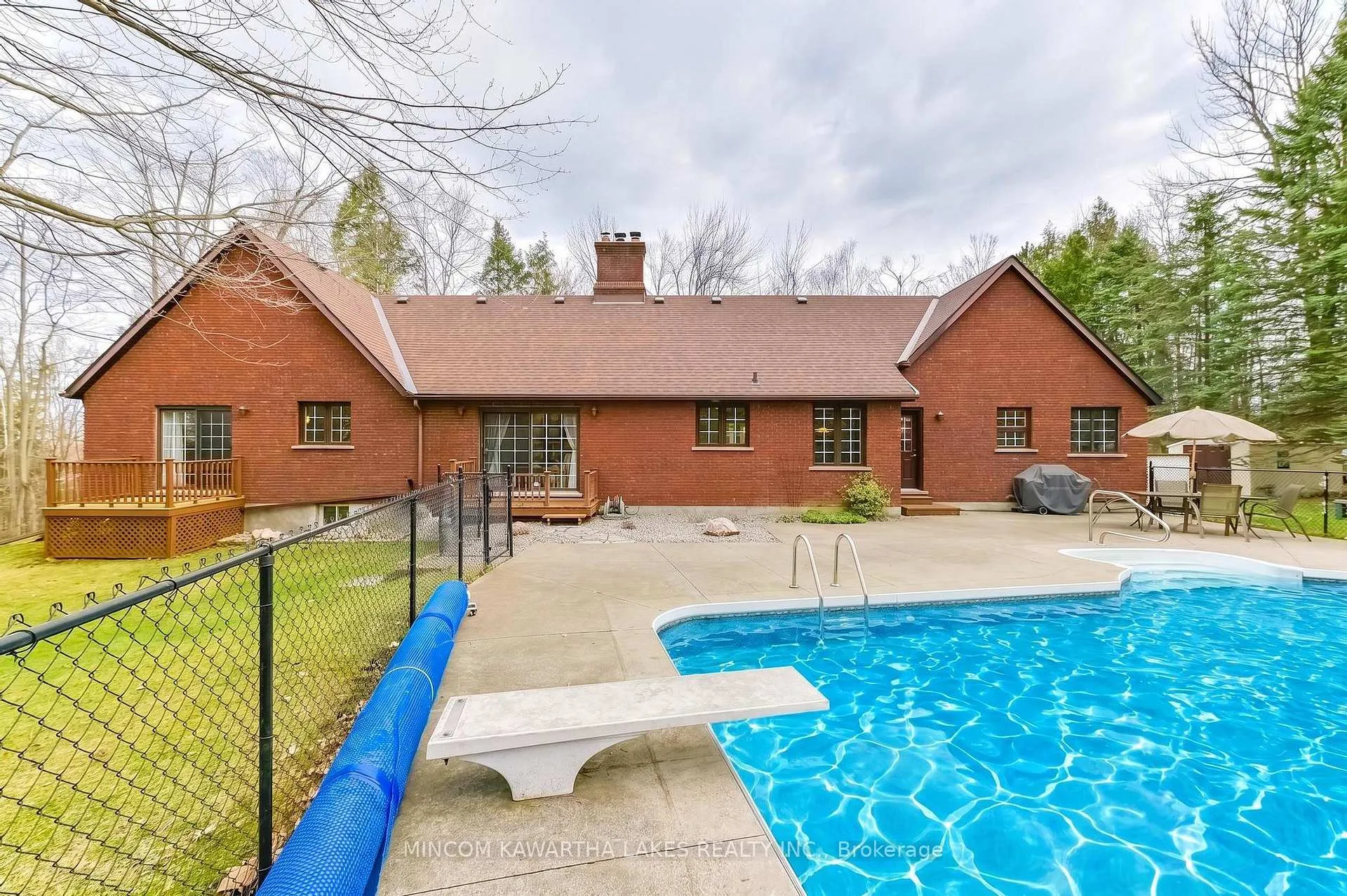 Photo 43 of 994 Birchview Crescent, Selwyn — HOMEH