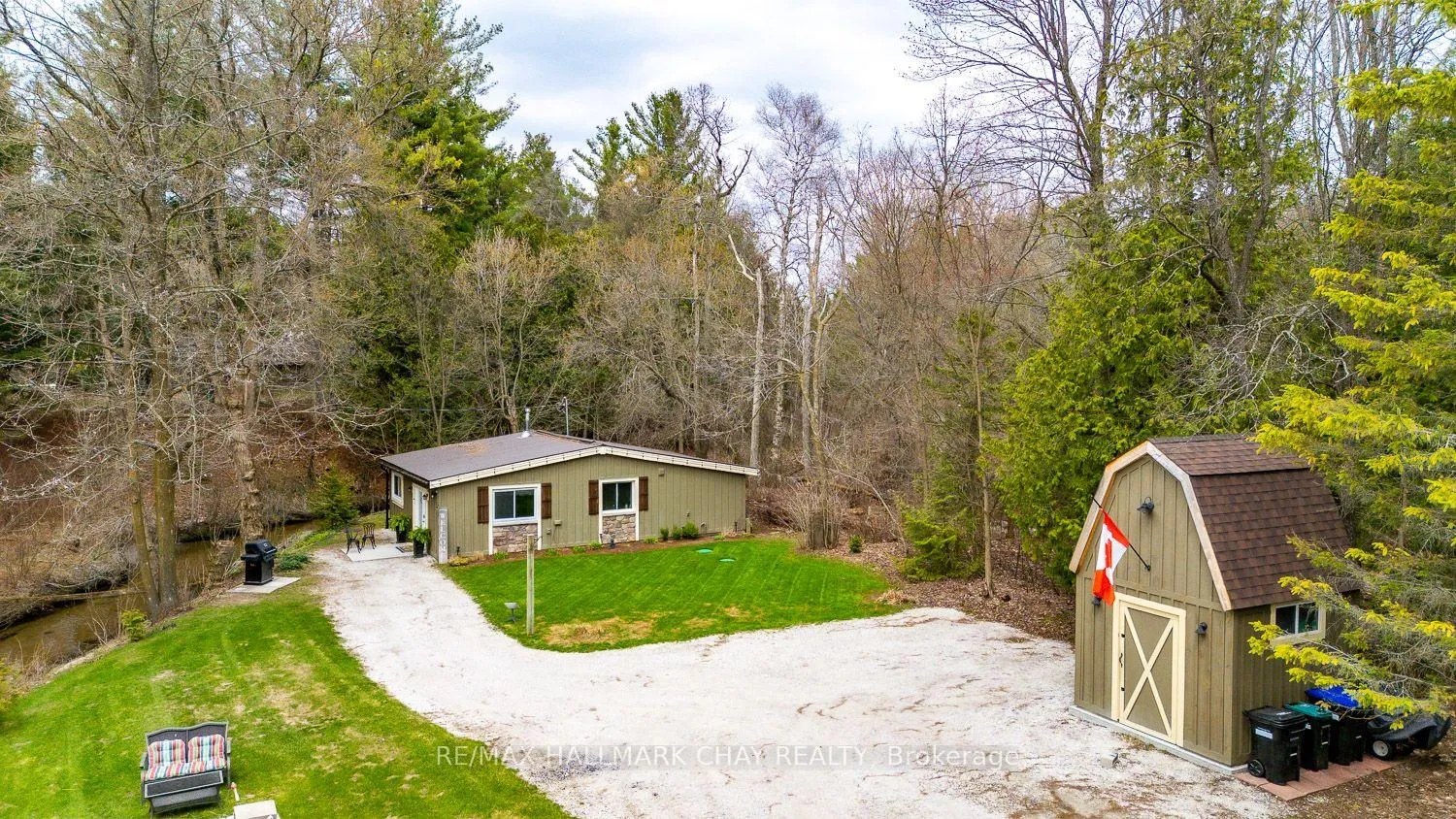 Photo 2 of 8256 Main Street, Adjala-Tosorontio, Lisle — HOMEH