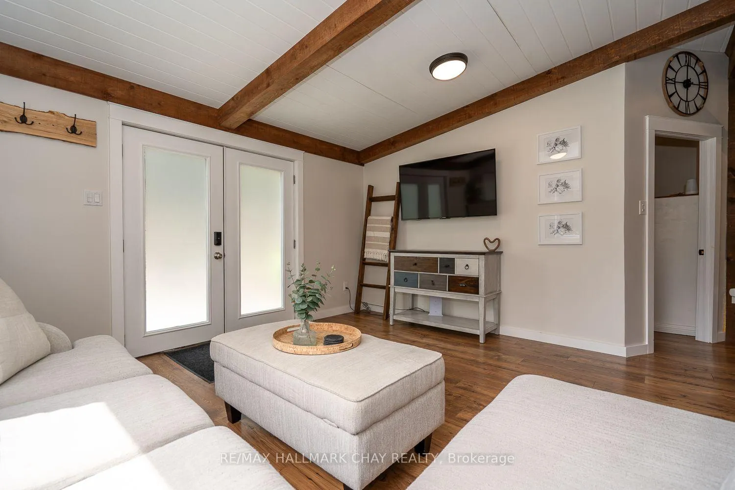 Photo 12 of 8256 Main Street, Adjala-Tosorontio, Lisle — HOMEH