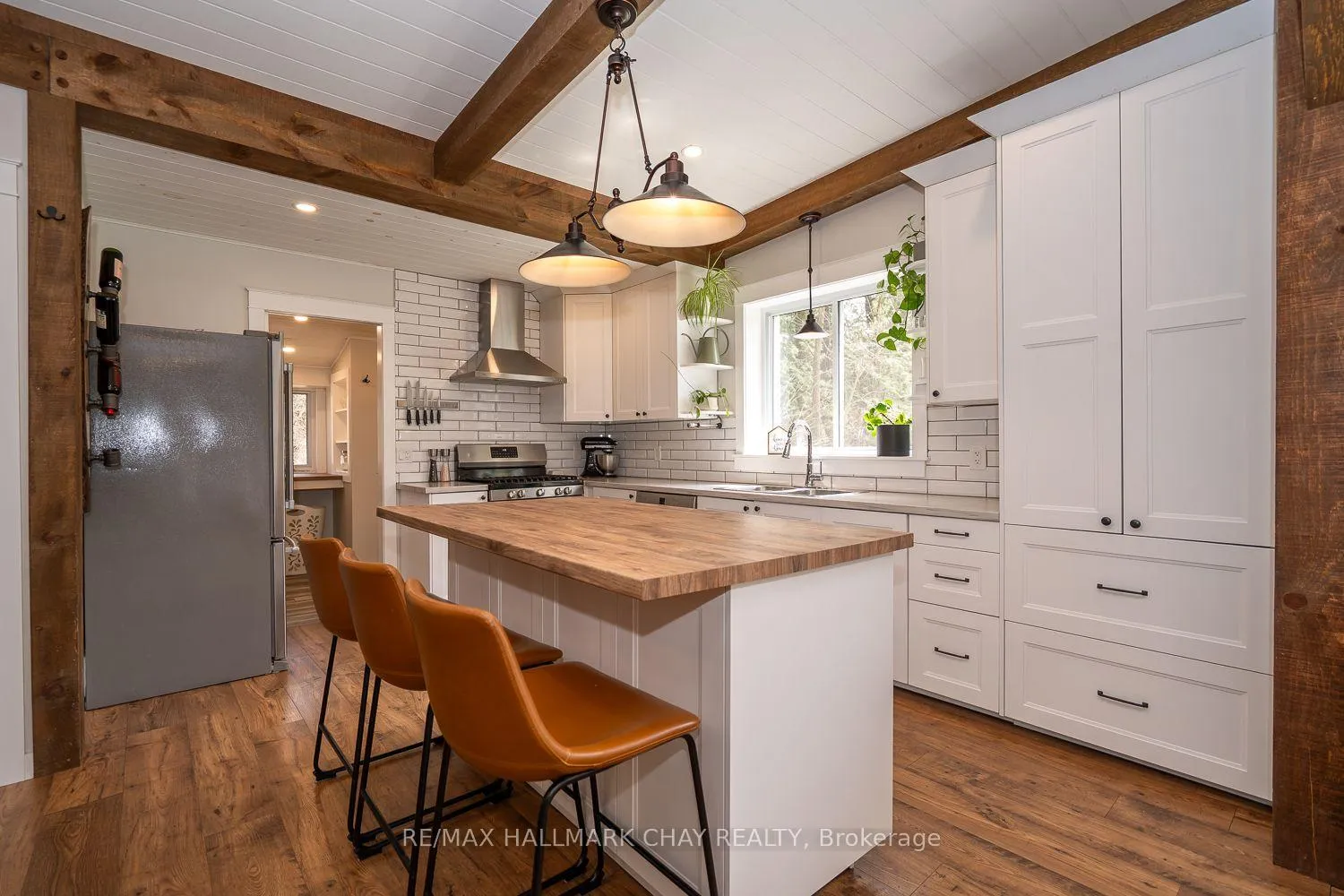 Photo 14 of 8256 Main Street, Adjala-Tosorontio, Lisle — HOMEH