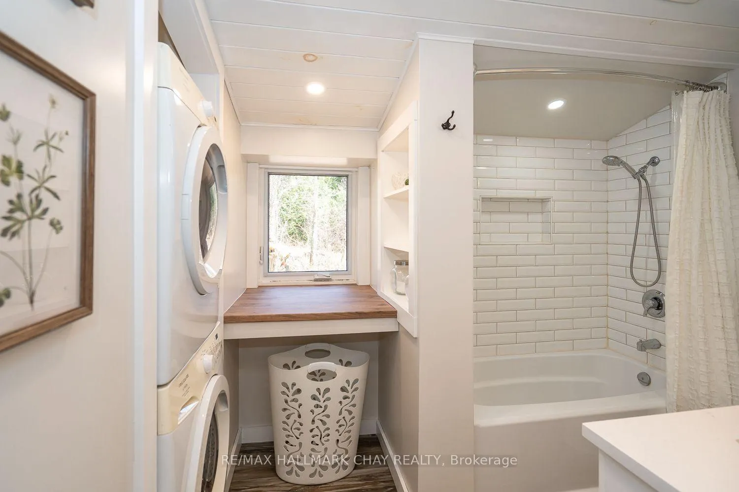 Photo 30 of 8256 Main Street, Adjala-Tosorontio, Lisle — HOMEH
