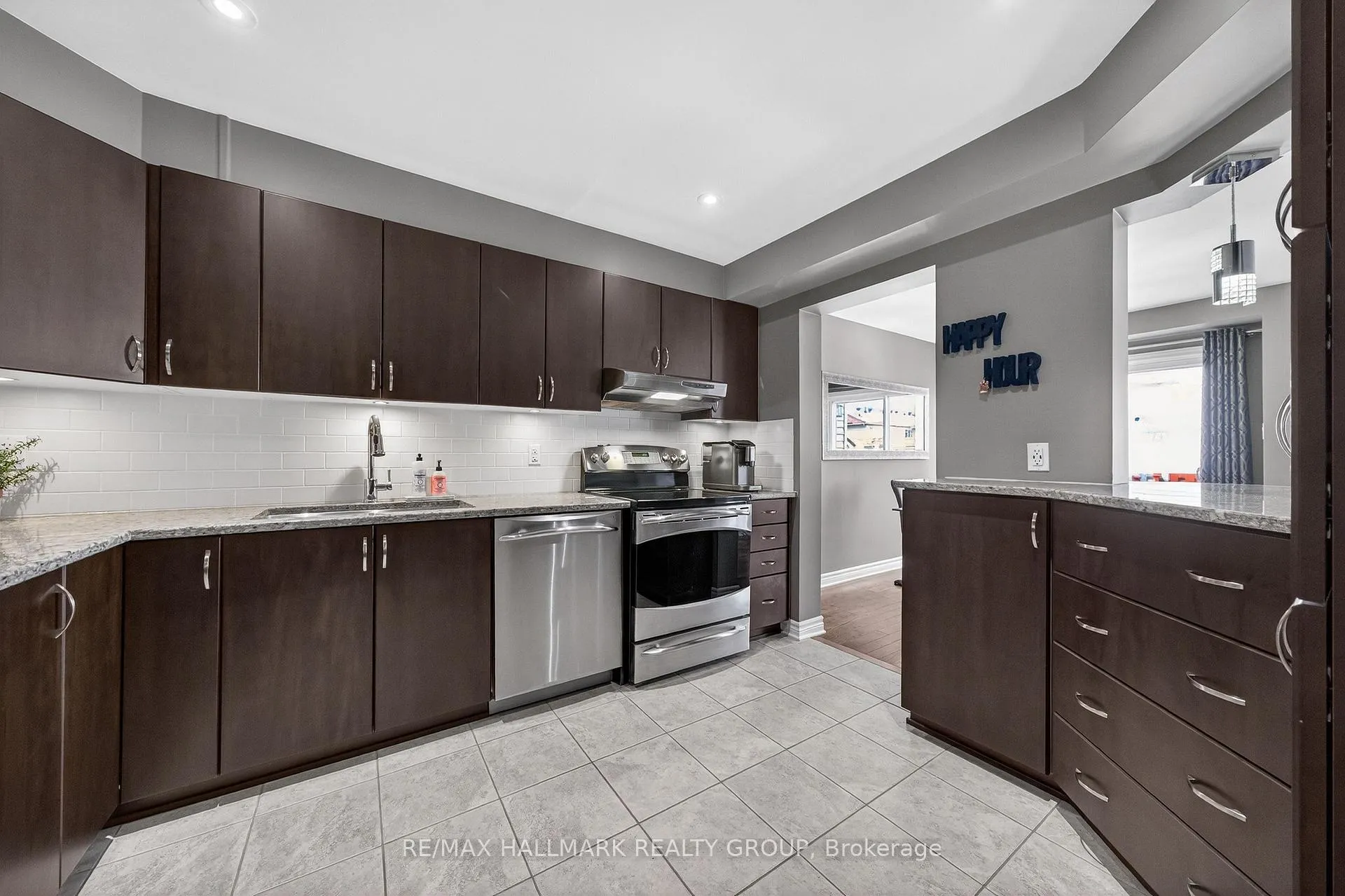 Photo 5 of 159 Lerta Way, Ottawa, Avalon West — HOMEH