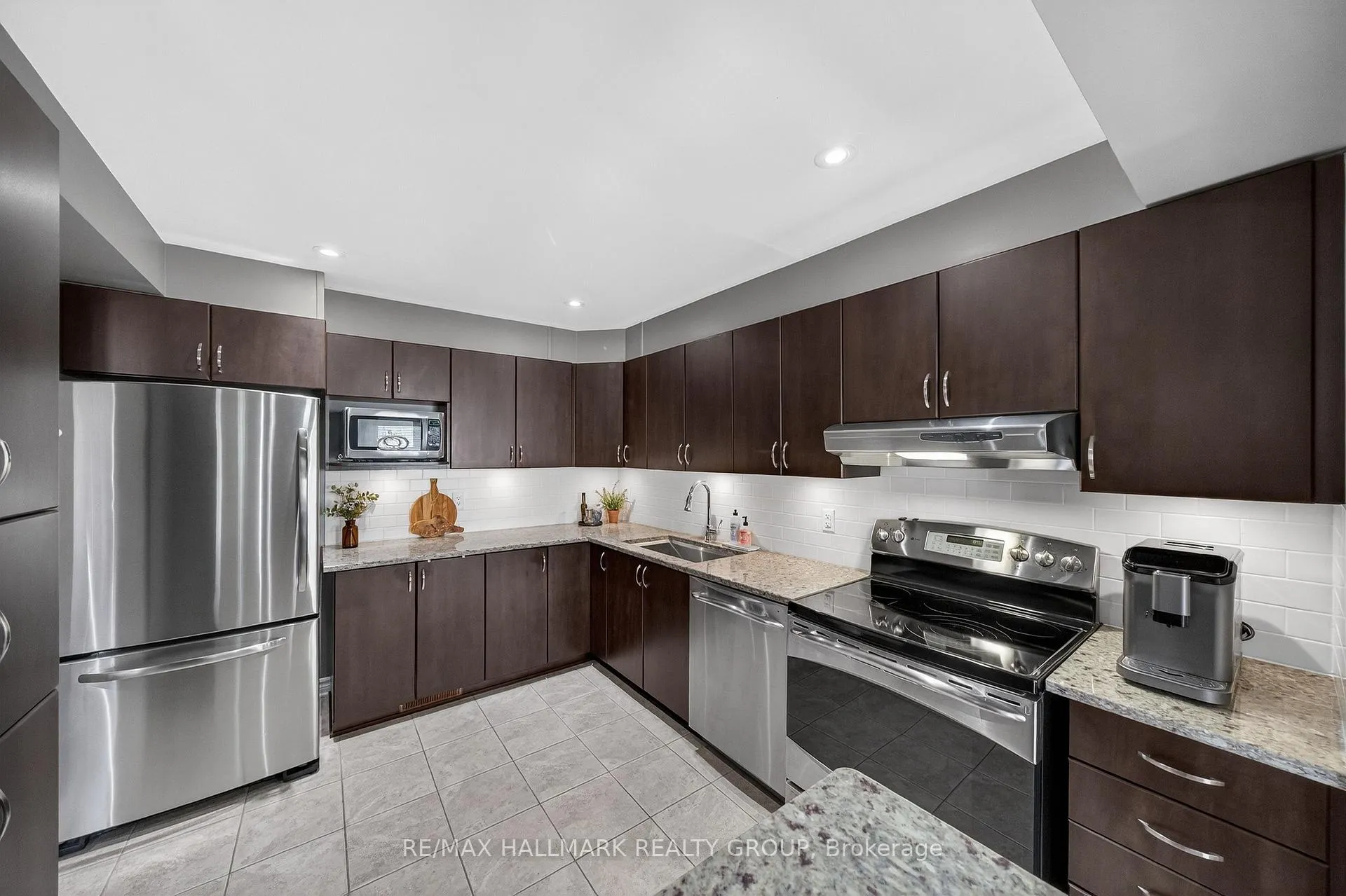 Photo 7 of 159 Lerta Way, Ottawa, Avalon West — HOMEH