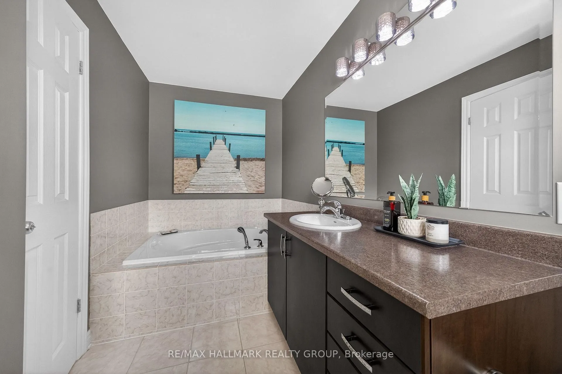 Photo 21 of 159 Lerta Way, Ottawa, Avalon West — HOMEH