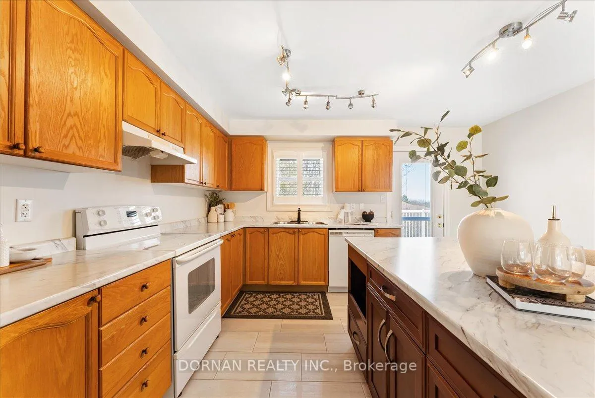Photo 13 of 754 Munson Crescent, Cobourg — HOMEH