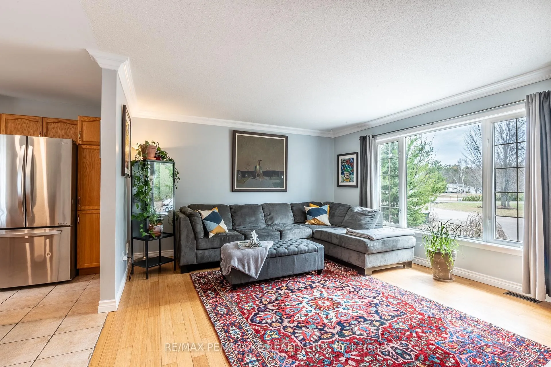 Photo 15 of 18 Cardinal Crescent, Petawawa — HOMEH