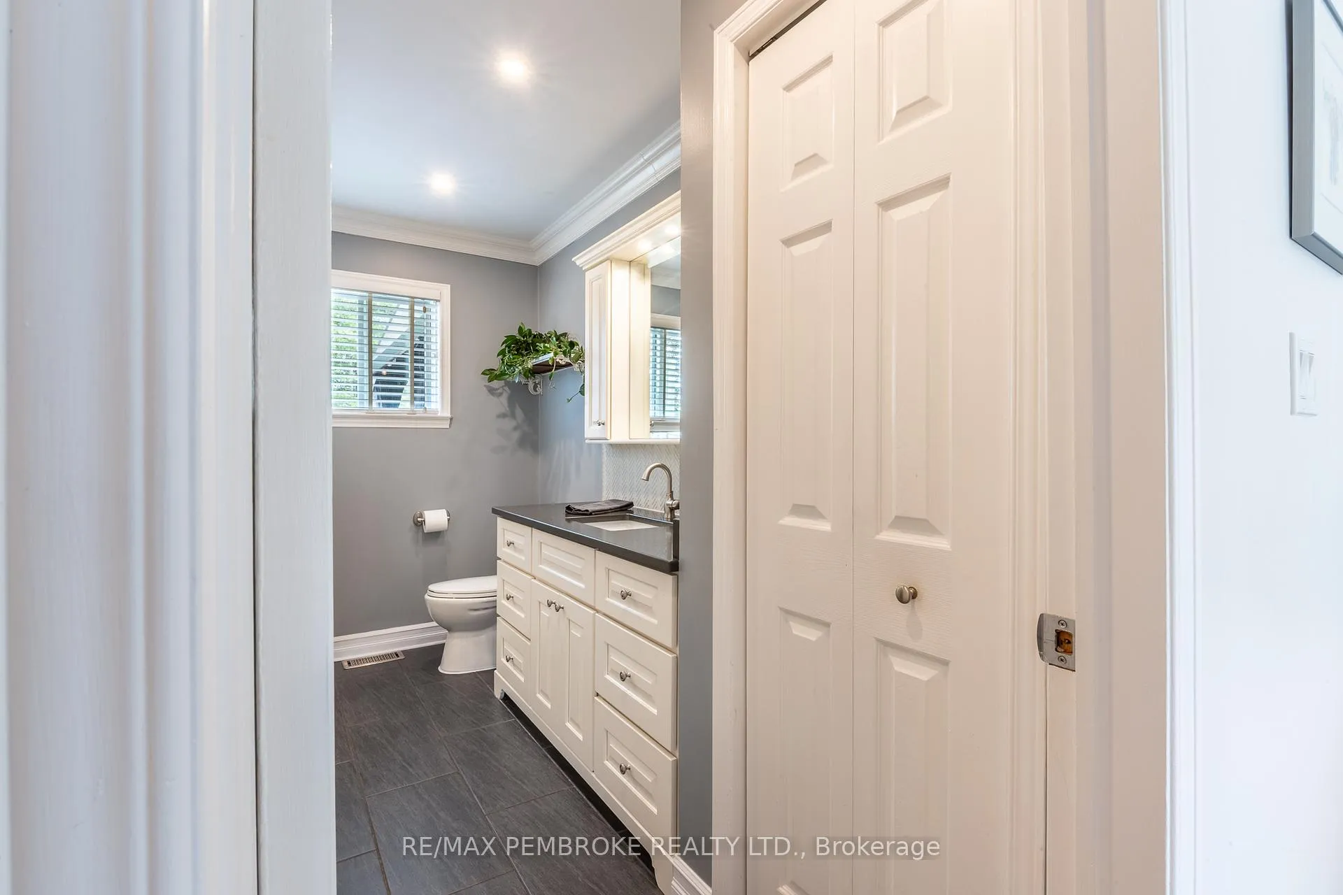 Photo 22 of 18 Cardinal Crescent, Petawawa — HOMEH