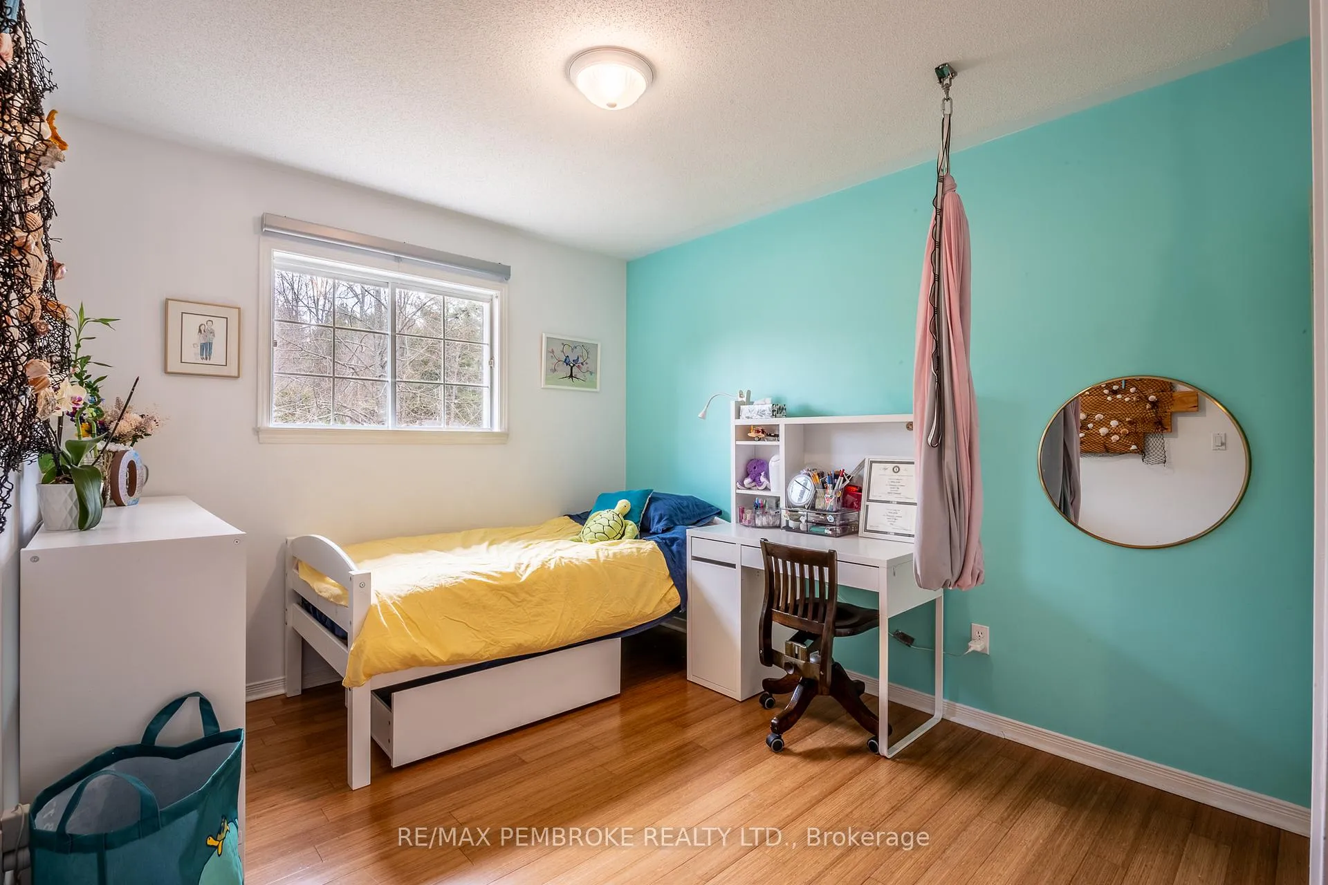 Photo 30 of 18 Cardinal Crescent, Petawawa — HOMEH