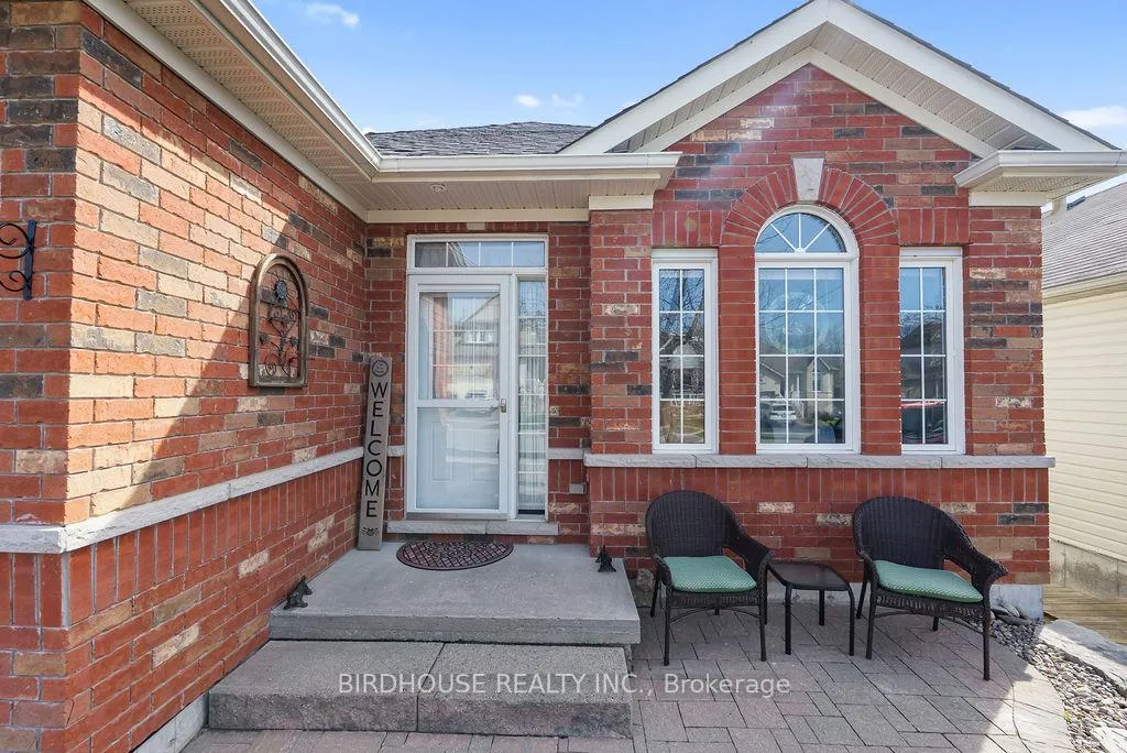 Photo 3 of 316 Blacksmith Way, Peterborough, Northcrest Ward 5 — HOMEH