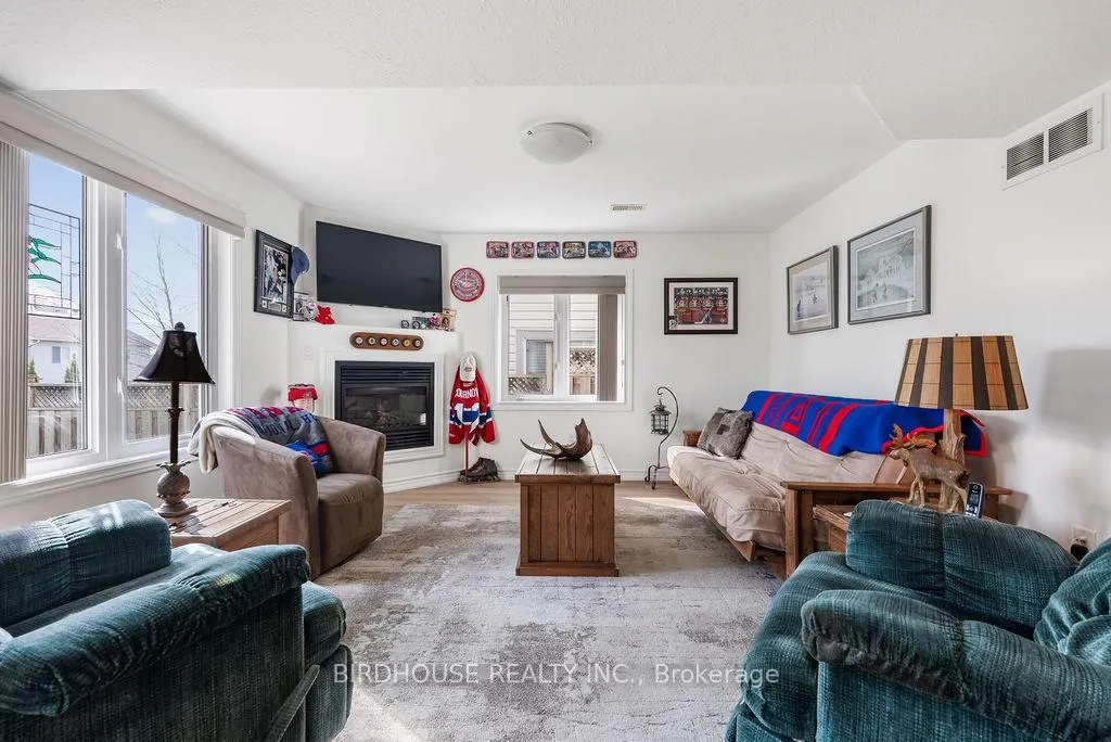 Photo 23 of 316 Blacksmith Way, Peterborough, Northcrest Ward 5 — HOMEH