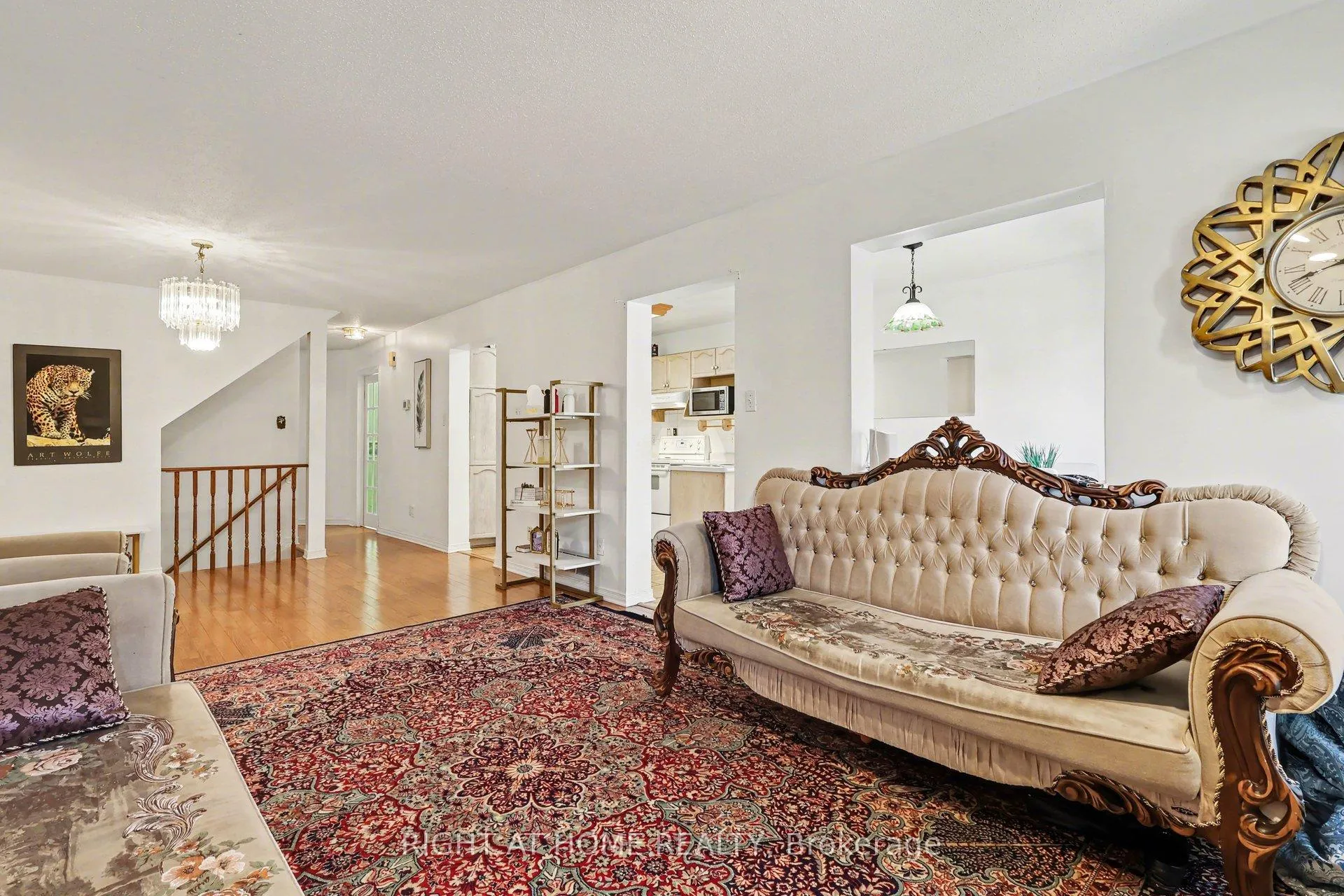 Photo 6 of 52 Scarlet Court, Ottawa, Hunt Club Park/Greenboro — HOMEH