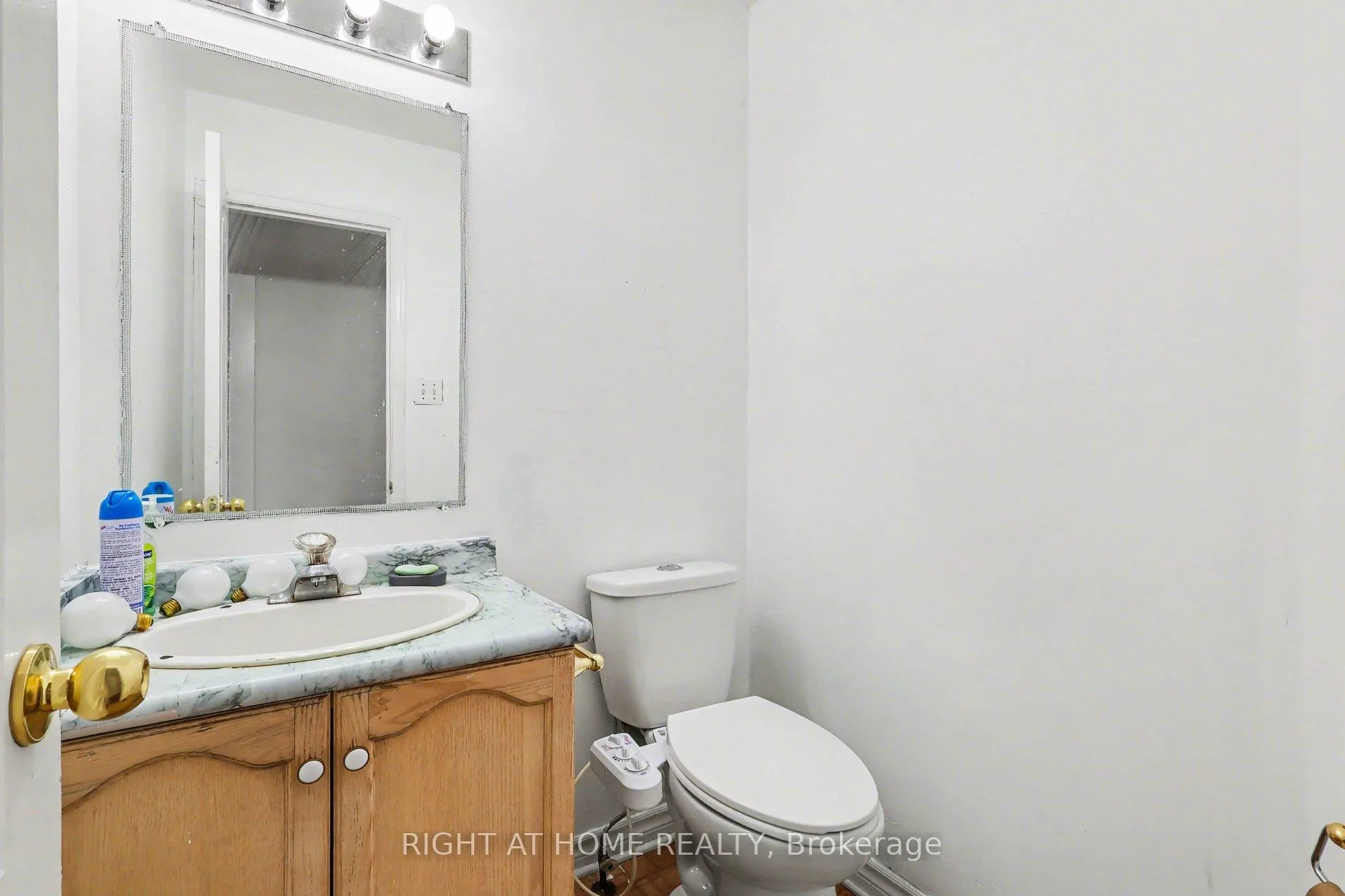 Photo 10 of 52 Scarlet Court, Ottawa, Hunt Club Park/Greenboro — HOMEH