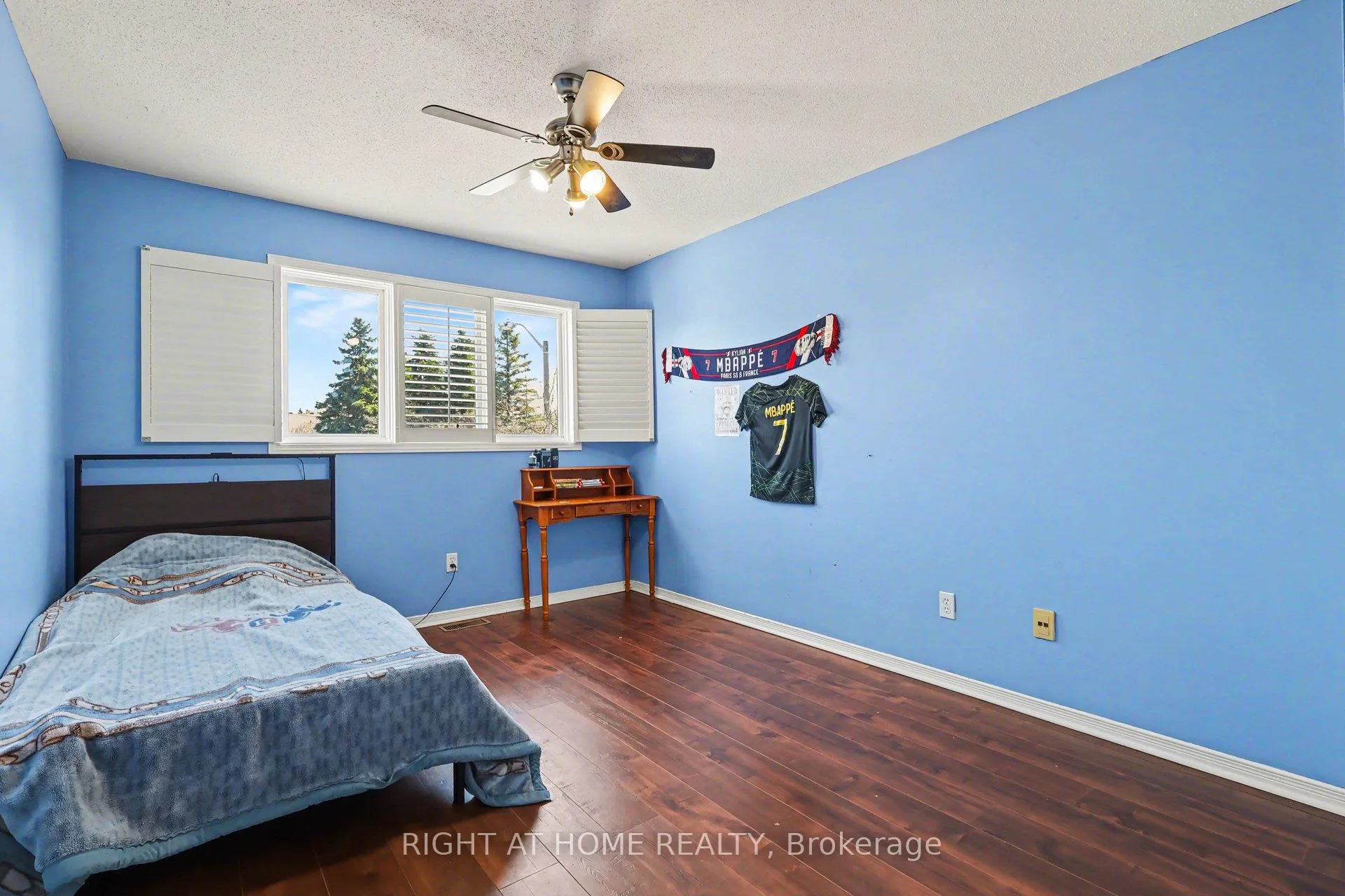 Photo 15 of 52 Scarlet Court, Ottawa, Hunt Club Park/Greenboro — HOMEH