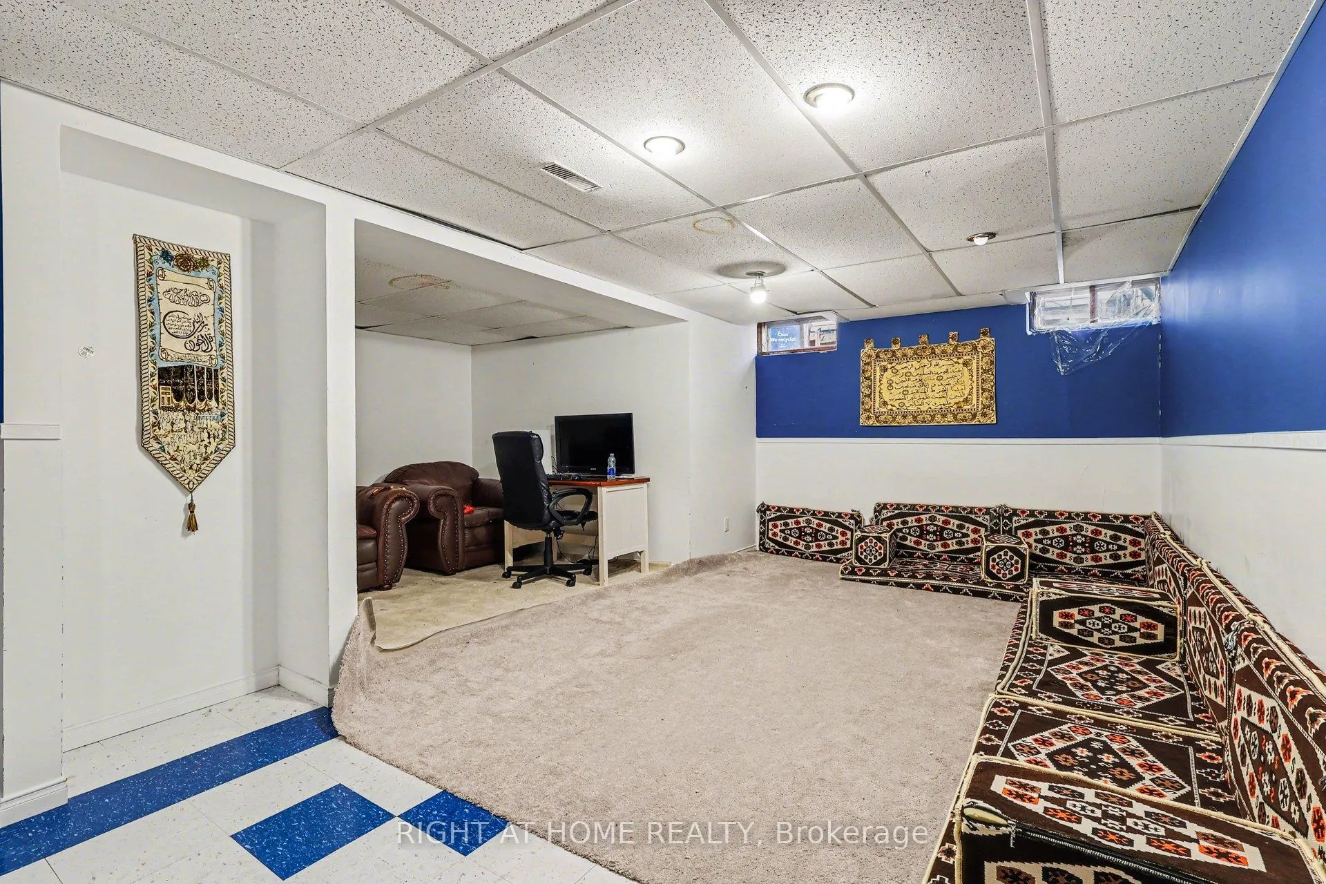 Photo 19 of 52 Scarlet Court, Ottawa, Hunt Club Park/Greenboro — HOMEH