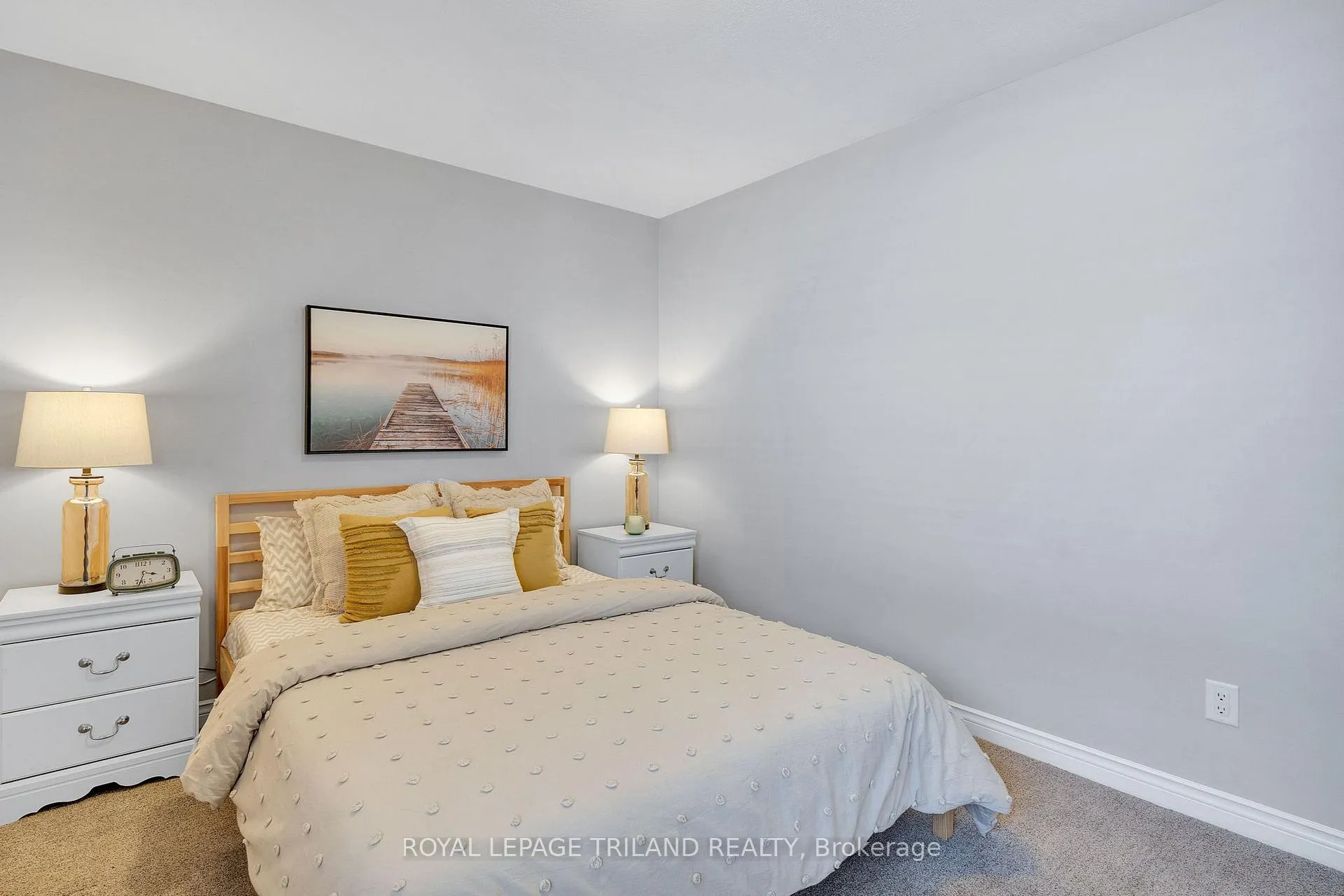 Photo 34 of 299 Ambleside Drive, London, North A — HOMEH