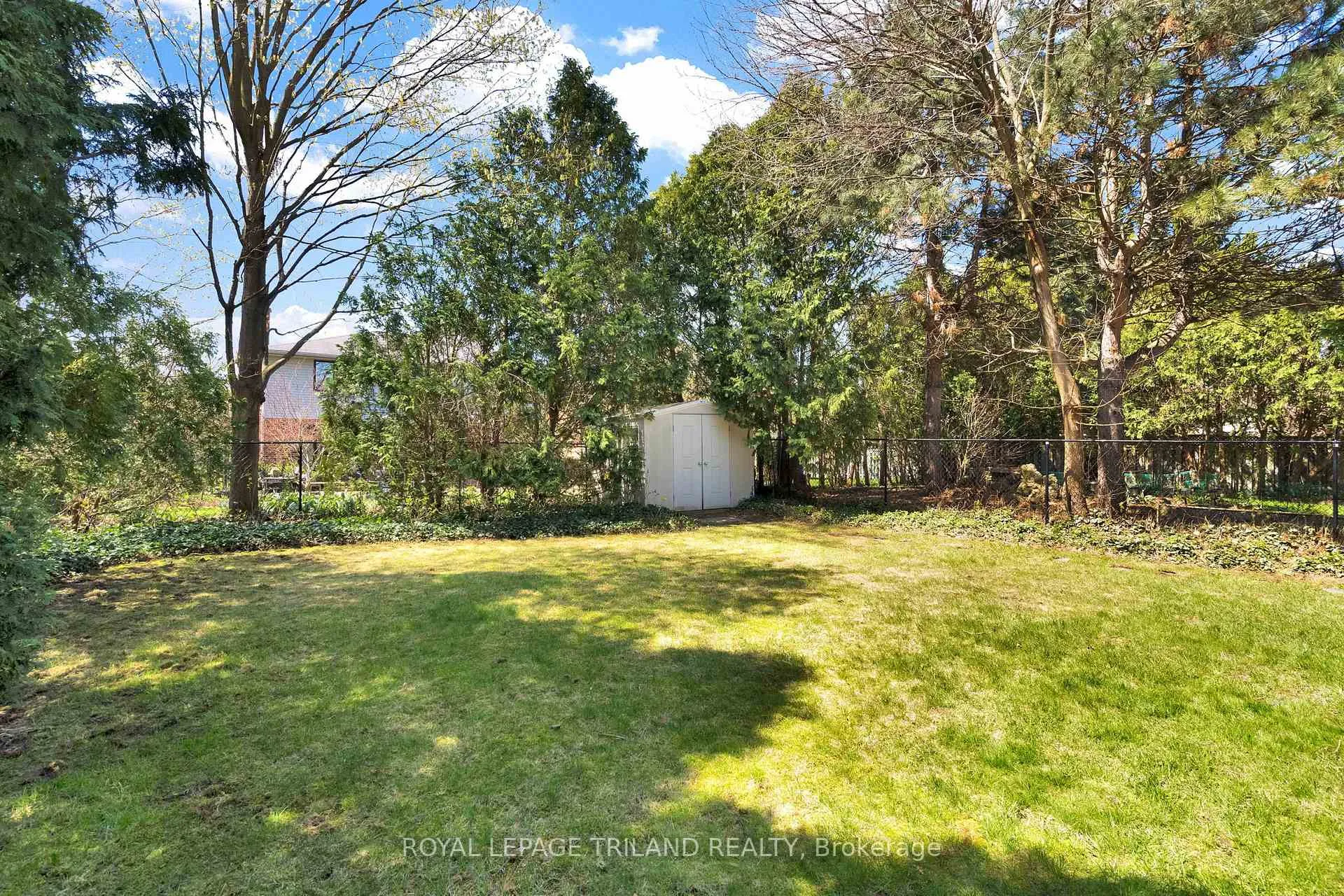Photo 48 of 299 Ambleside Drive, London, North A — HOMEH