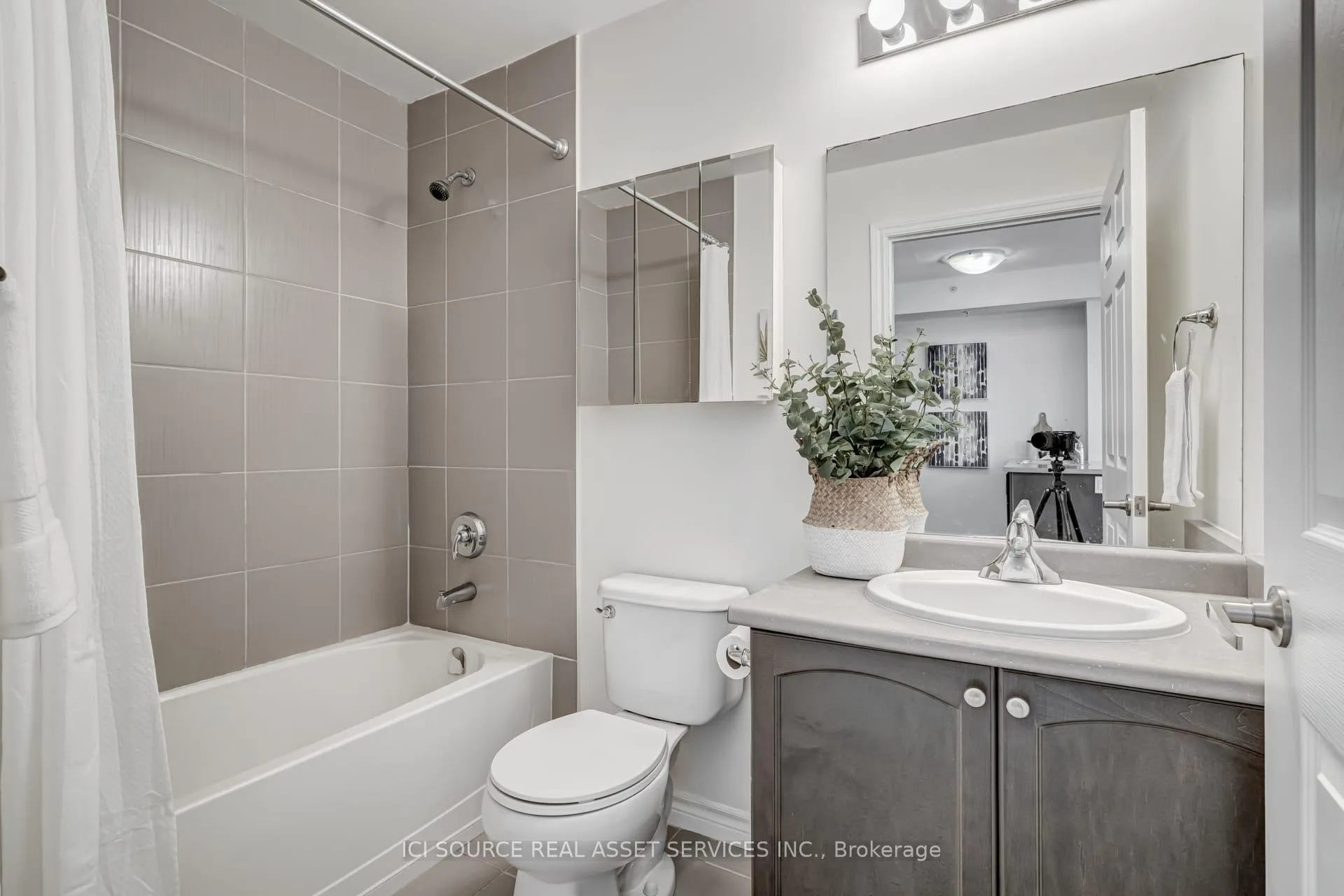 Photo 12 of Unit 238, 5010 Corporate Drive, Burlington, Uptown — HOMEH