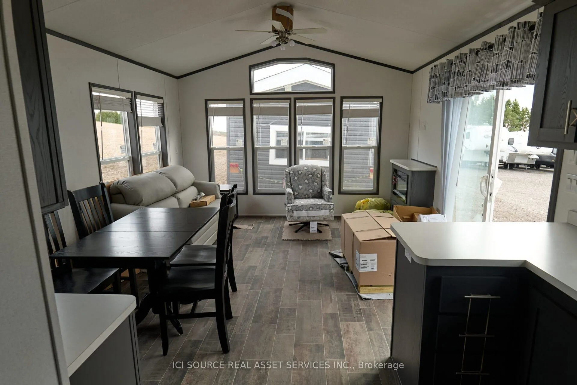 Photo 3 of Unit JUNIPR, 1336 S Morrison Lake Road, Gravenhurst, Wood (Gravenhurst) — HOMEH