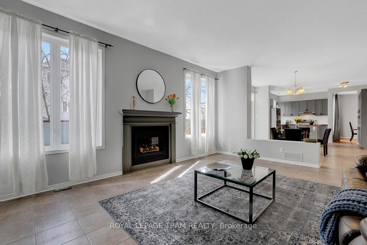 Photo 11 of 39 Crosspointe Avenue, Ottawa, Barrhaven East — HOMEH