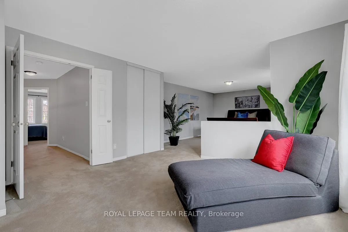 Photo 14 of 39 Crosspointe Avenue, Ottawa, Barrhaven East — HOMEH