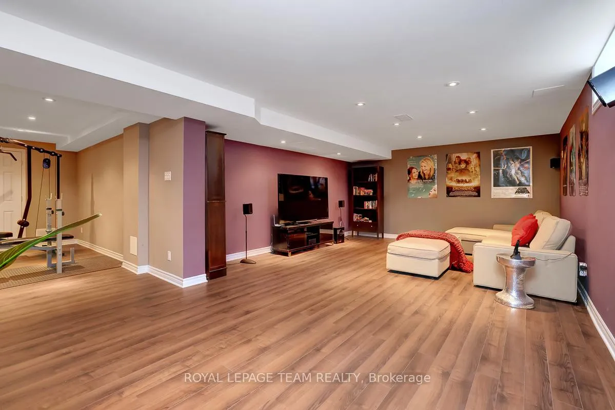 Photo 21 of 39 Crosspointe Avenue, Ottawa, Barrhaven East — HOMEH