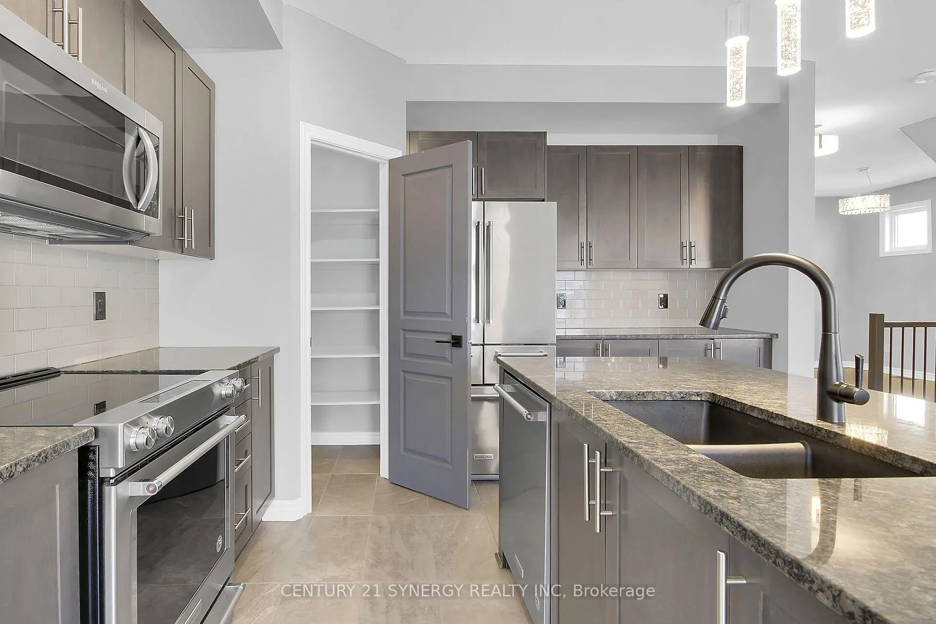 Photo 14 of 1107 Beckett Crescent, Ottawa, Stittsville (South) — HOMEH
