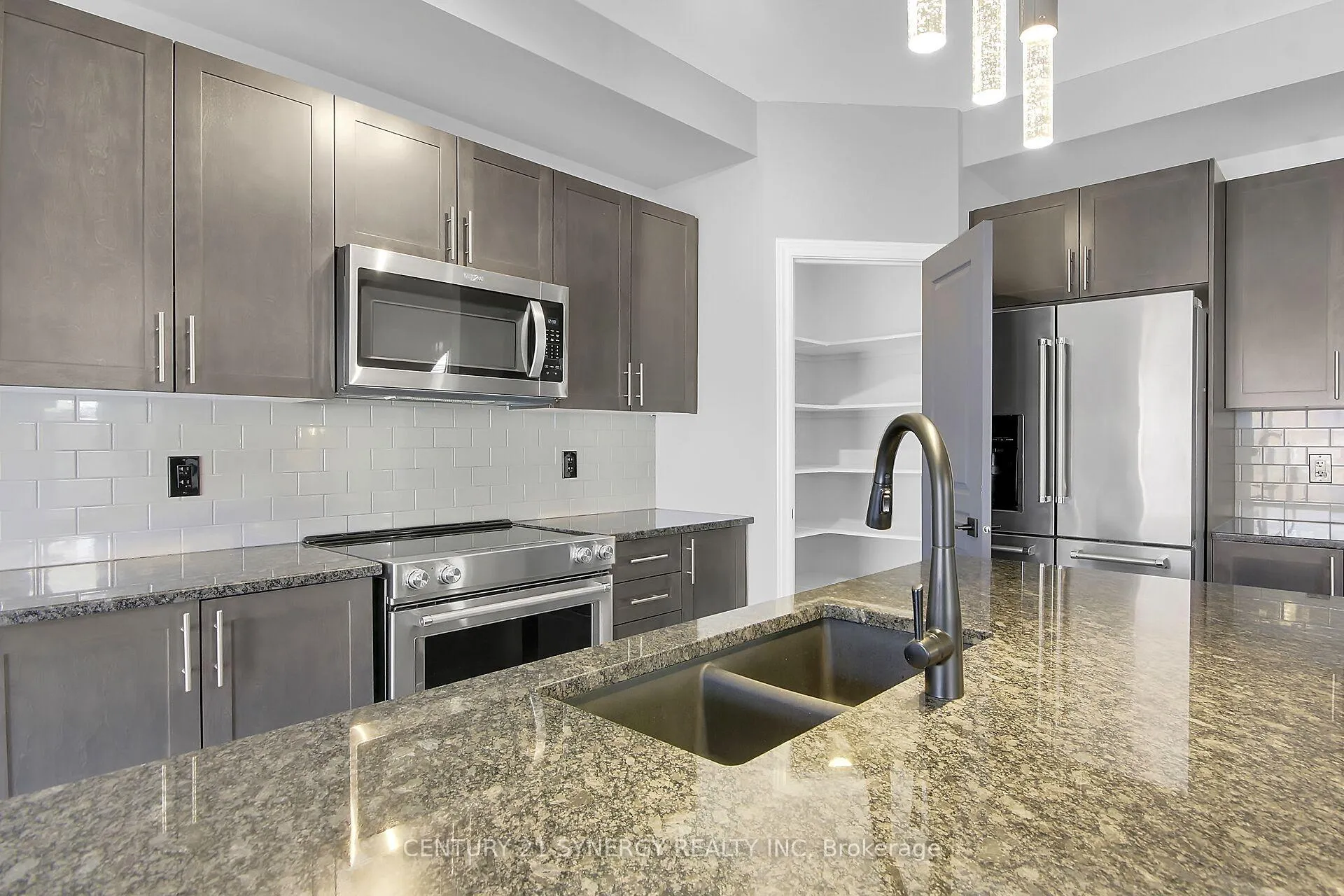 Photo 15 of 1107 Beckett Crescent, Ottawa, Stittsville (South) — HOMEH