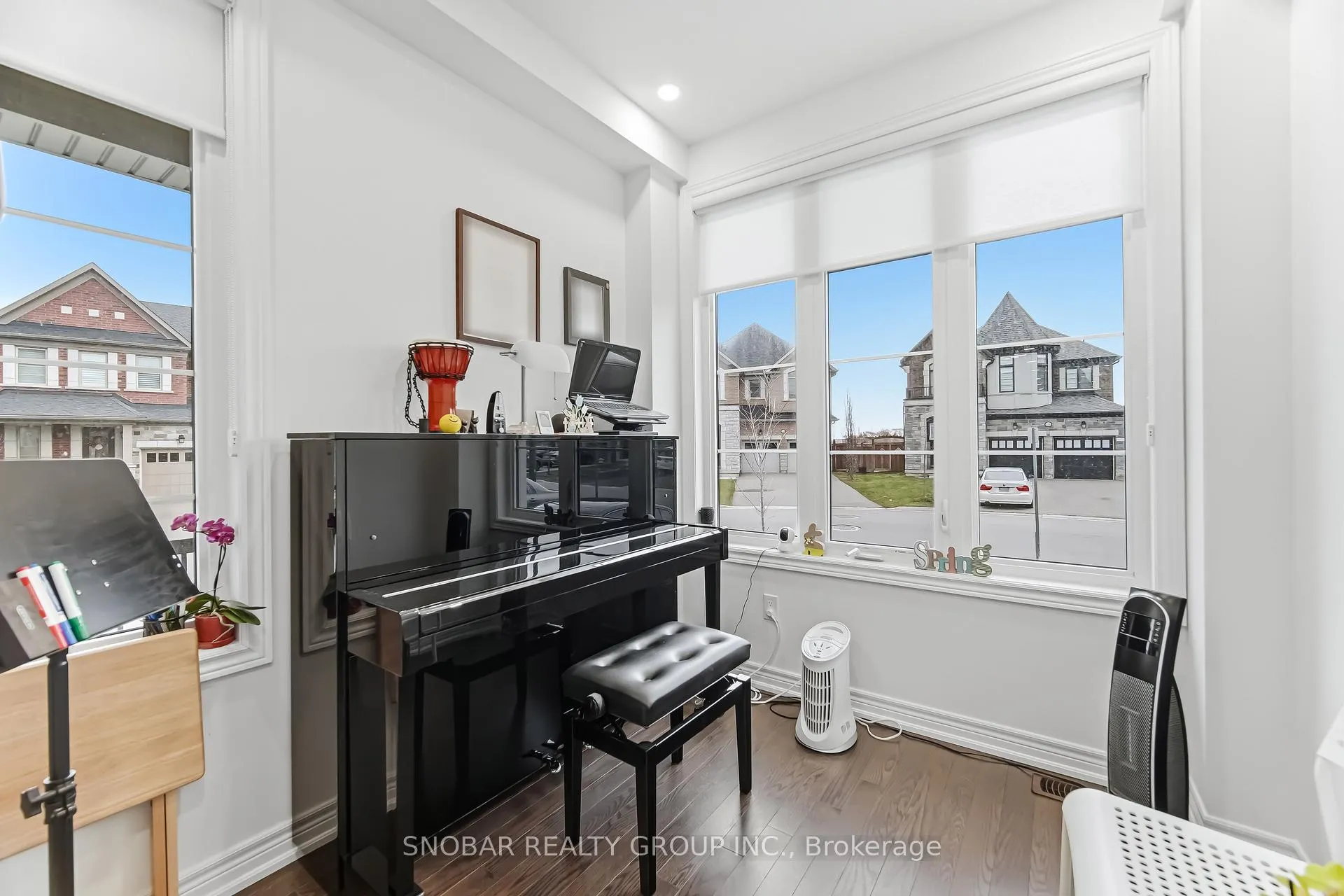 Photo 16 of 1342 Britton Crescent, Milton, Ford — HOMEH