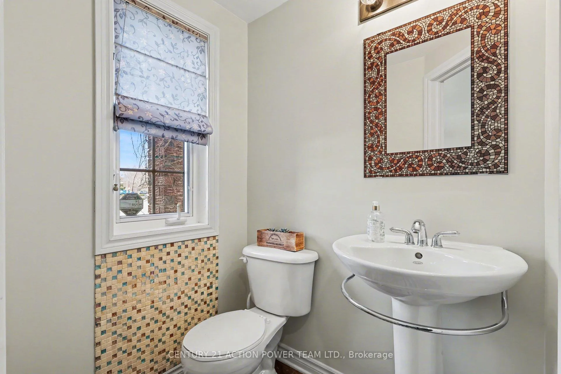 Photo 5 of 2066 Melette Crescent, Ottawa, Avalon East — HOMEH