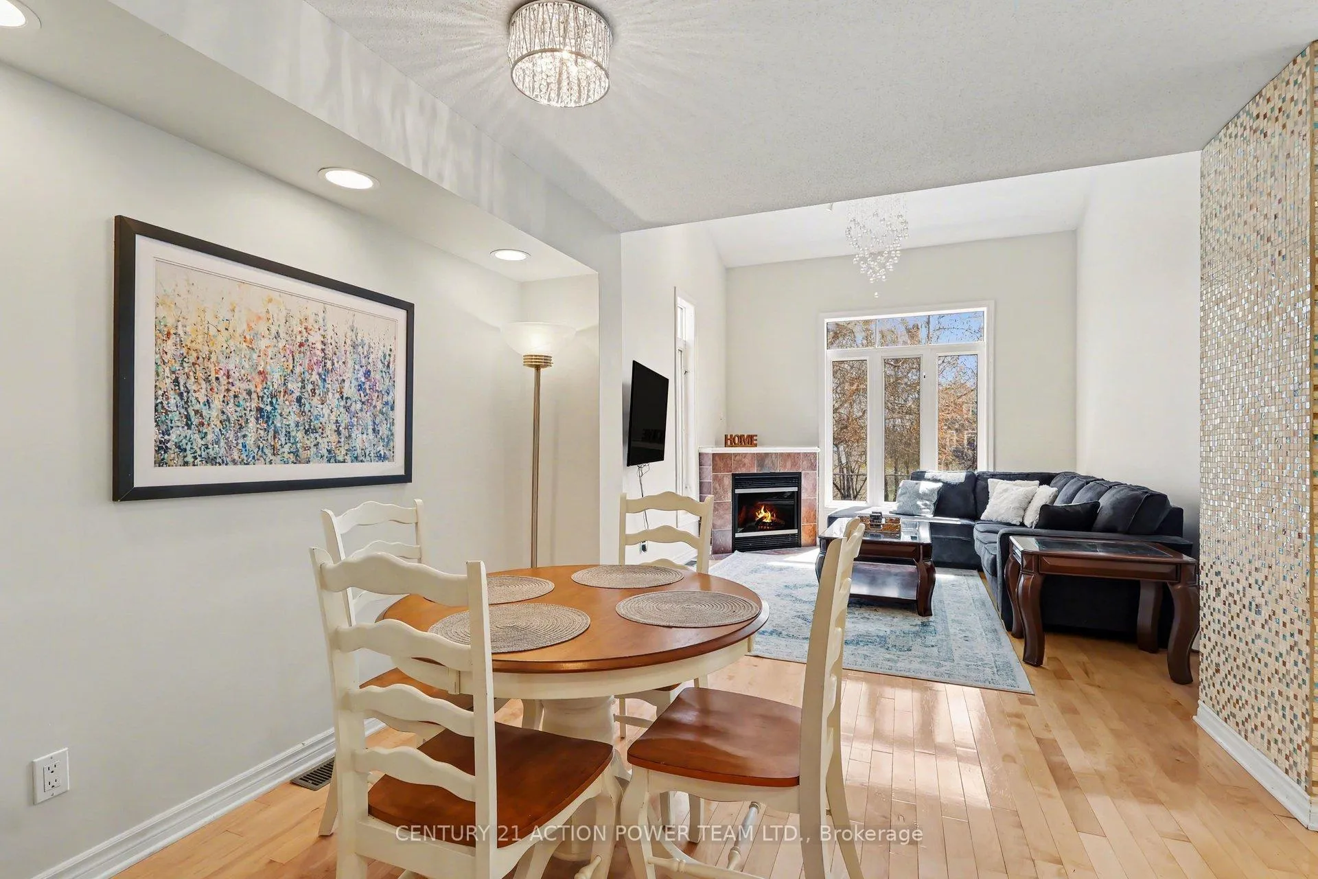 Photo 6 of 2066 Melette Crescent, Ottawa, Avalon East — HOMEH