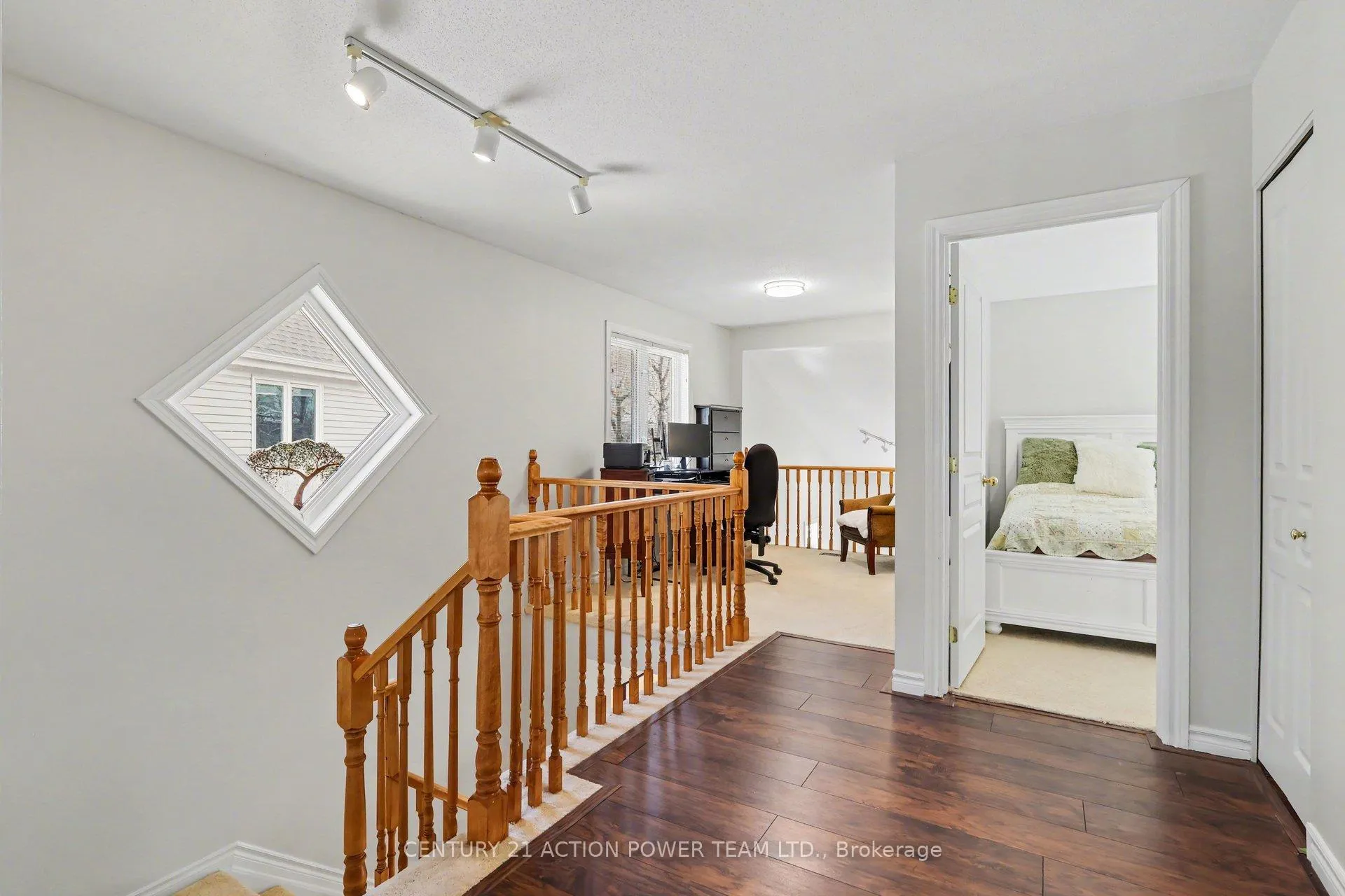 Photo 18 of 2066 Melette Crescent, Ottawa, Avalon East — HOMEH