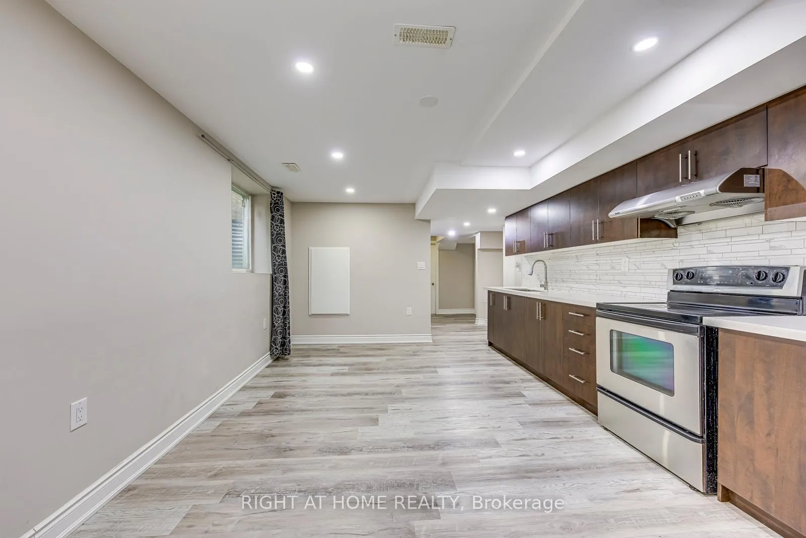 Photo 14 of Unit lower, 99 Masters Green Crescent, Brampton, Snelgrove — HOMEH